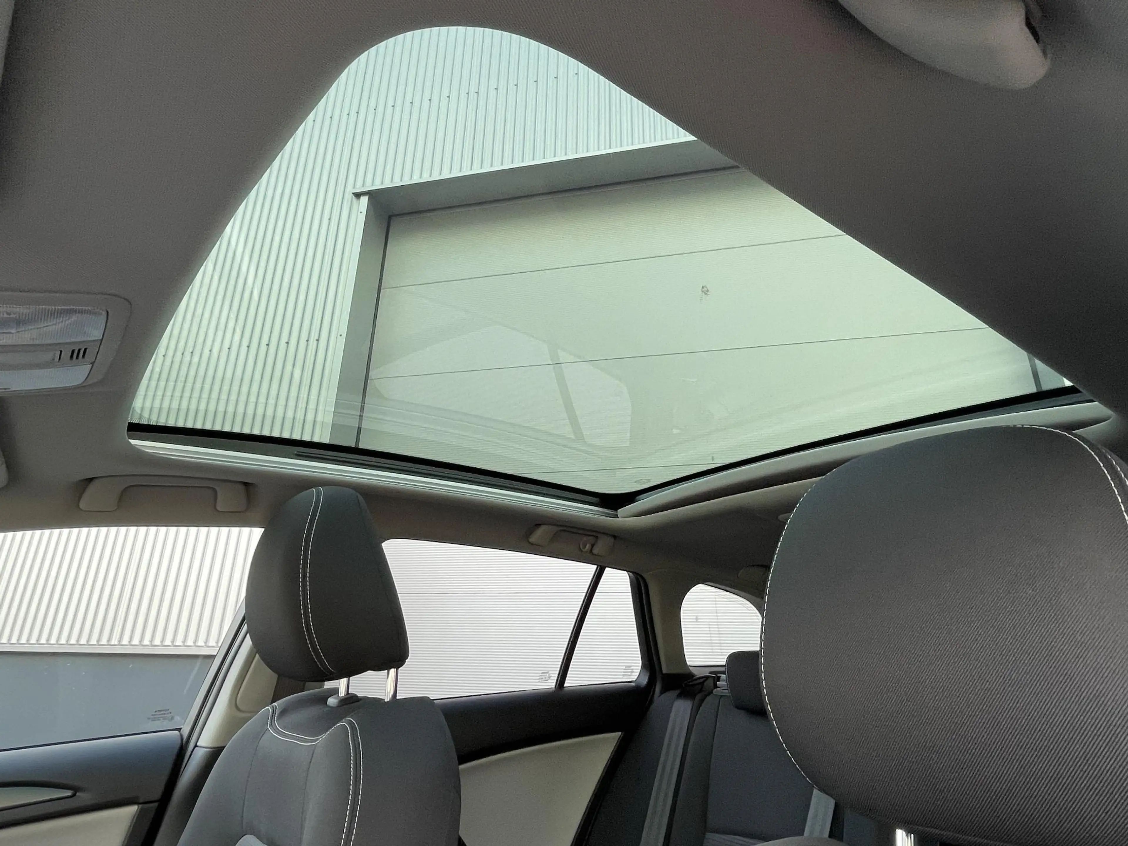 Toyota Avensis Touring Sports 1.8 VVT-i Lease Pro — photo 2