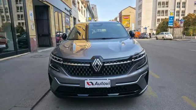 Renault Austral view 2