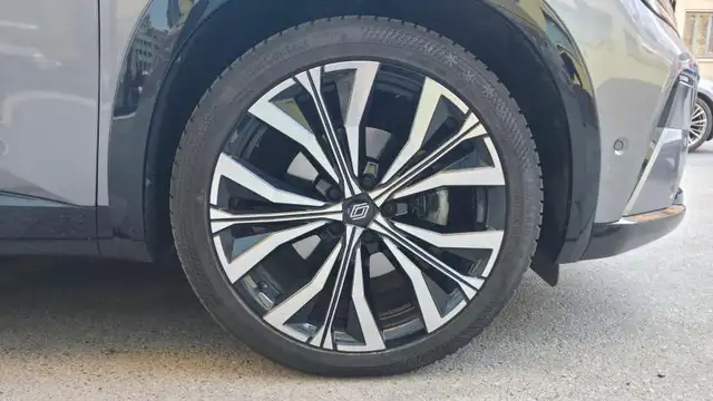 Renault Austral view 8