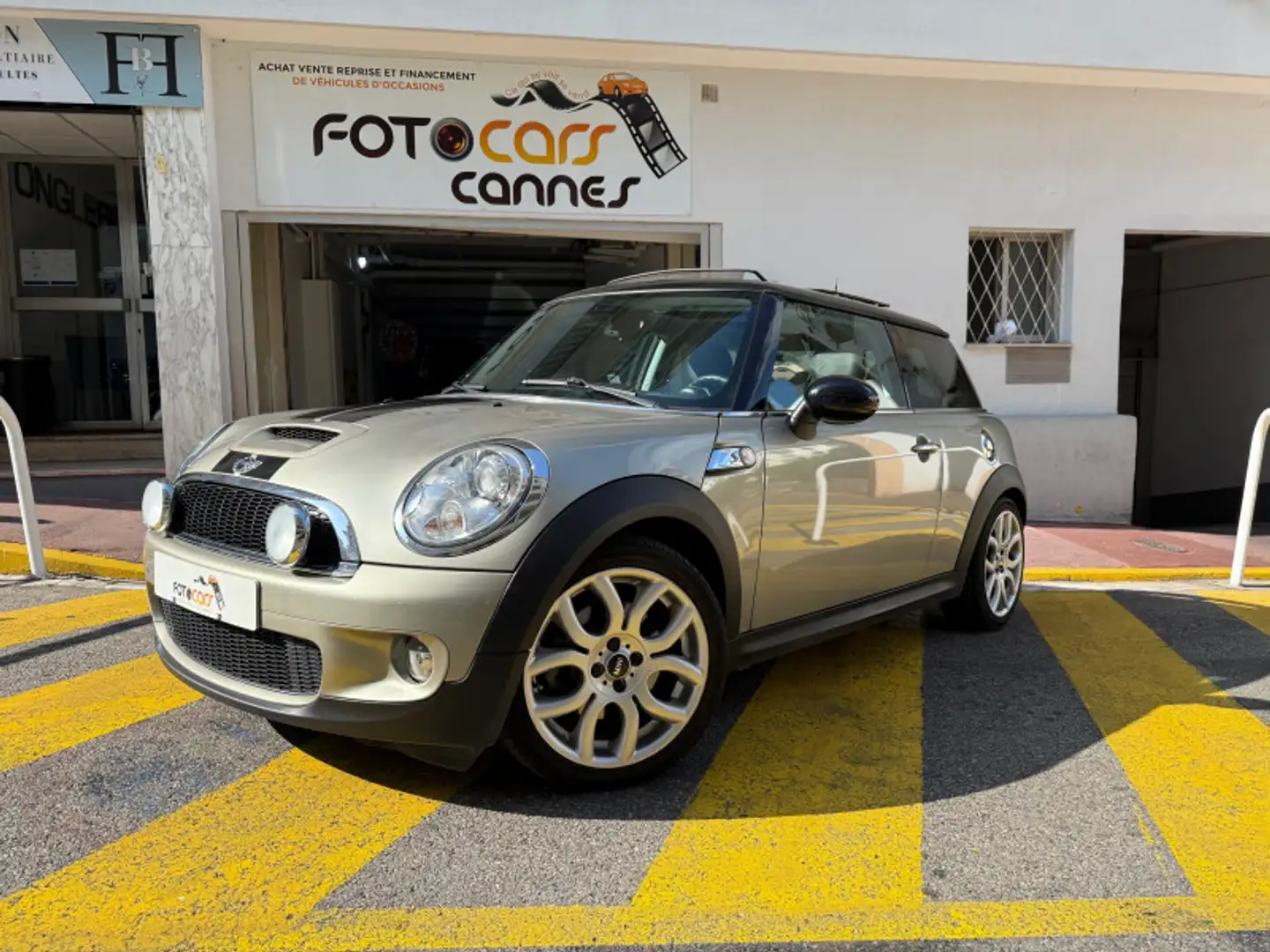MINI Cooper S COOPER S 175CH BVA Brun - 1