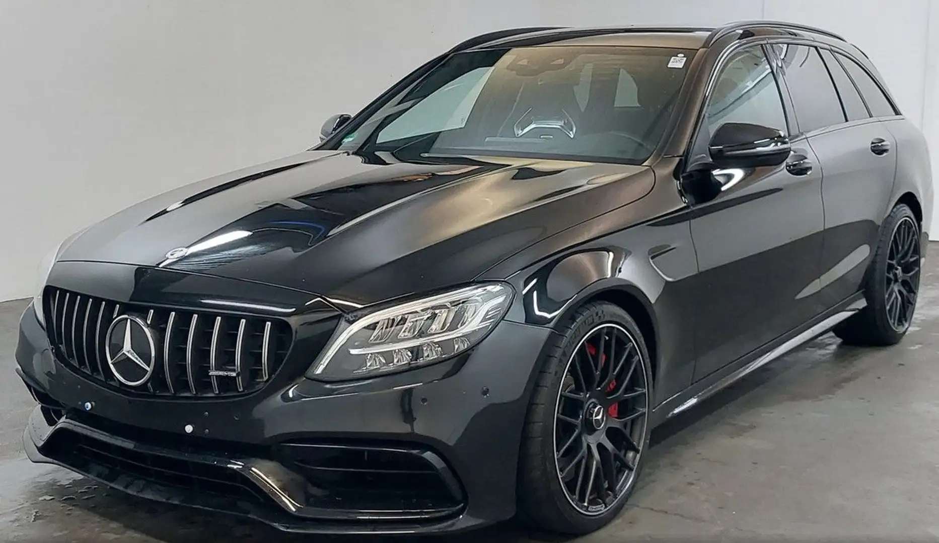 Mercedes-Benz C 63 AMG C 63S AMG;NIGHT-PAKTET/SCHALENSITZE/LED Schwarz - 1