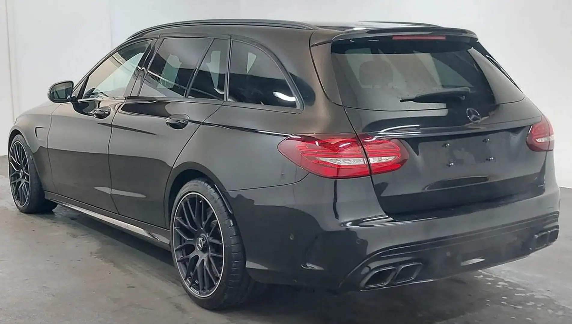 Mercedes-Benz C 63 AMG C 63S AMG;NIGHT-PAKTET/SCHALENSITZE/LED Schwarz - 2