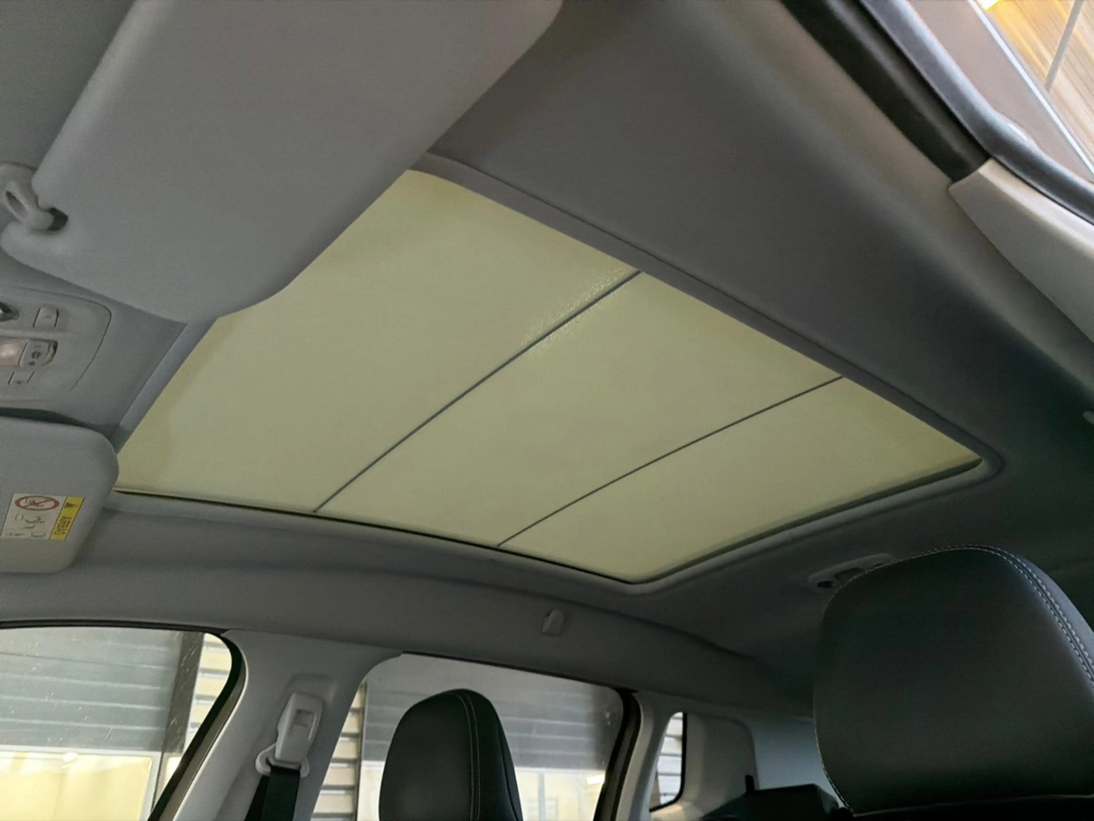 Peugeot 2008 1.2 PureTech Allure — photo 20