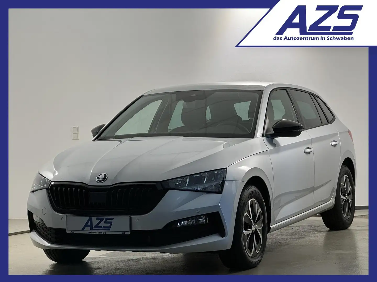 Skoda Scala 1.5 TSI Blackline LED Navi-App Parkhilfen Silber - 1