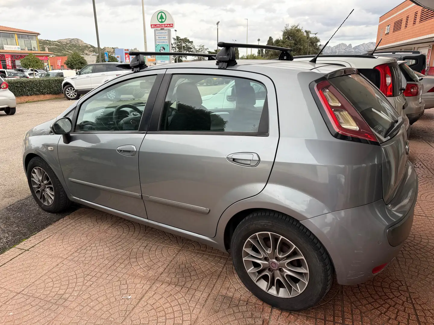 Fiat Punto Evo Punto III 2009 Evo 5p 1.3 mjt Emotion s Grau - 1