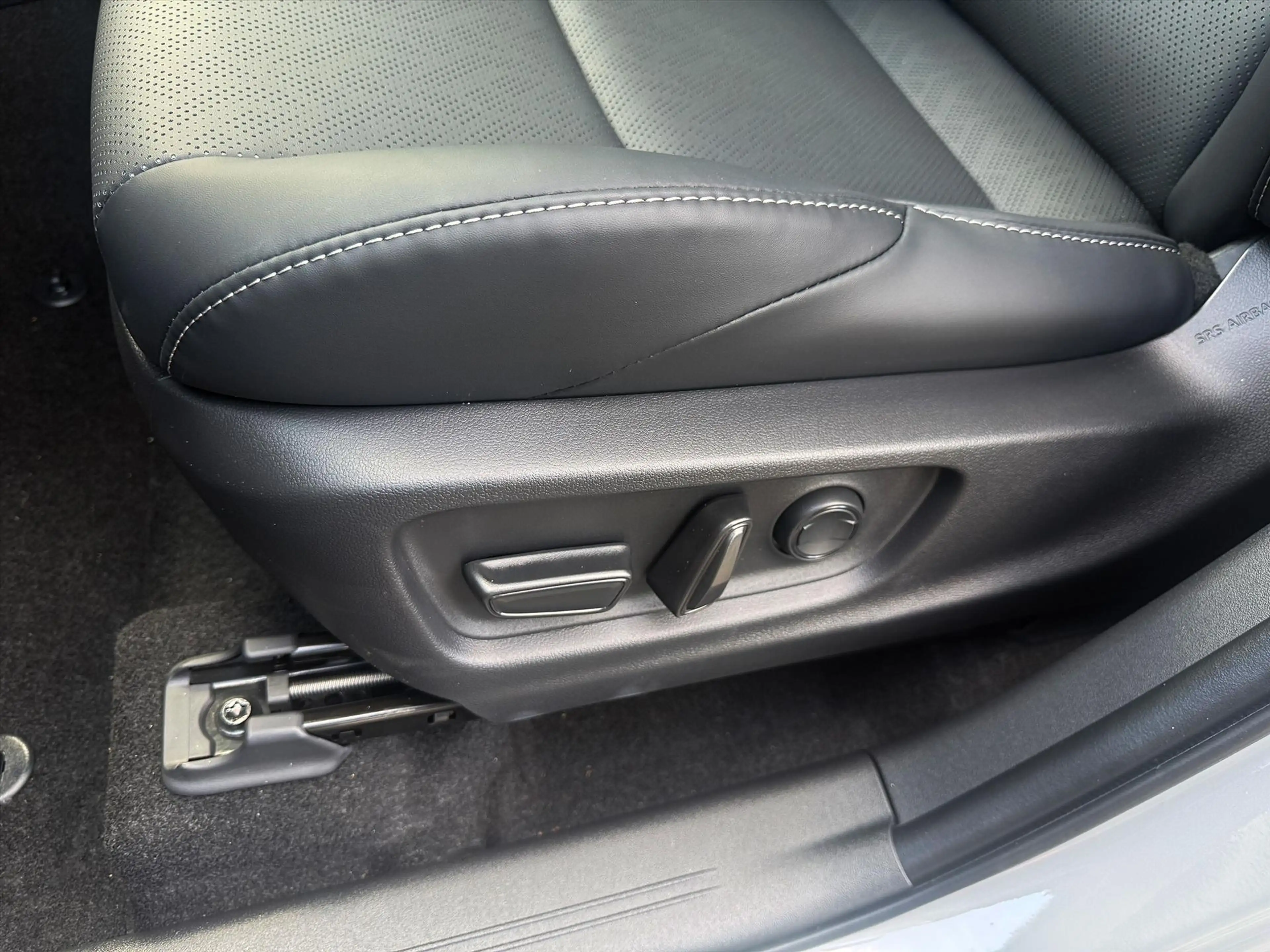 Subaru Uncharted 77 kWh 343pk AWD 4E-xperience+ | Cement Gray Two T — photo 12