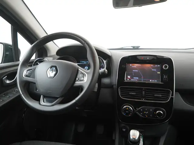 Renault Clio view 5