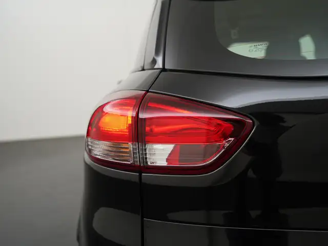Renault Clio view 19