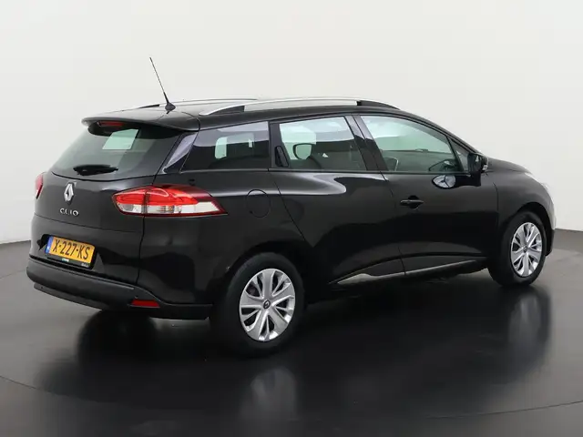 Renault Clio view 4
