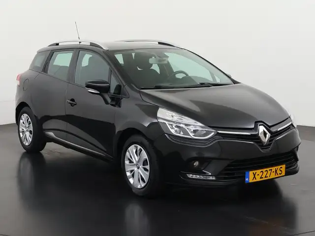 Renault Clio view 30