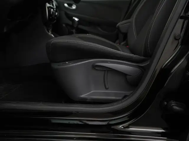 Renault Clio view 26