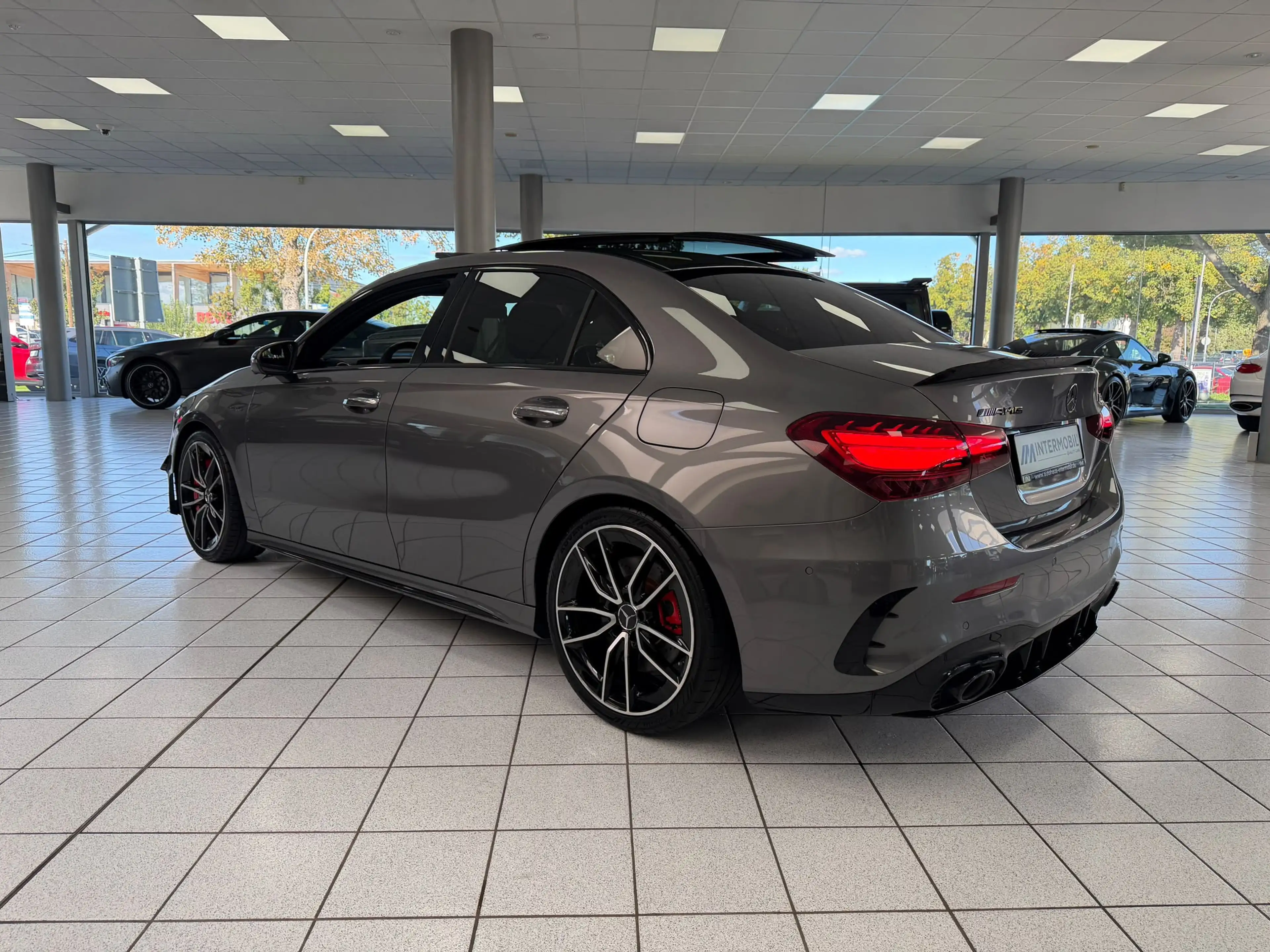 Mercedes-Benz A 35 AMG Lim*AERO*NIGHT*HUD*PANO*BURM*MEMO*360° — photo 6