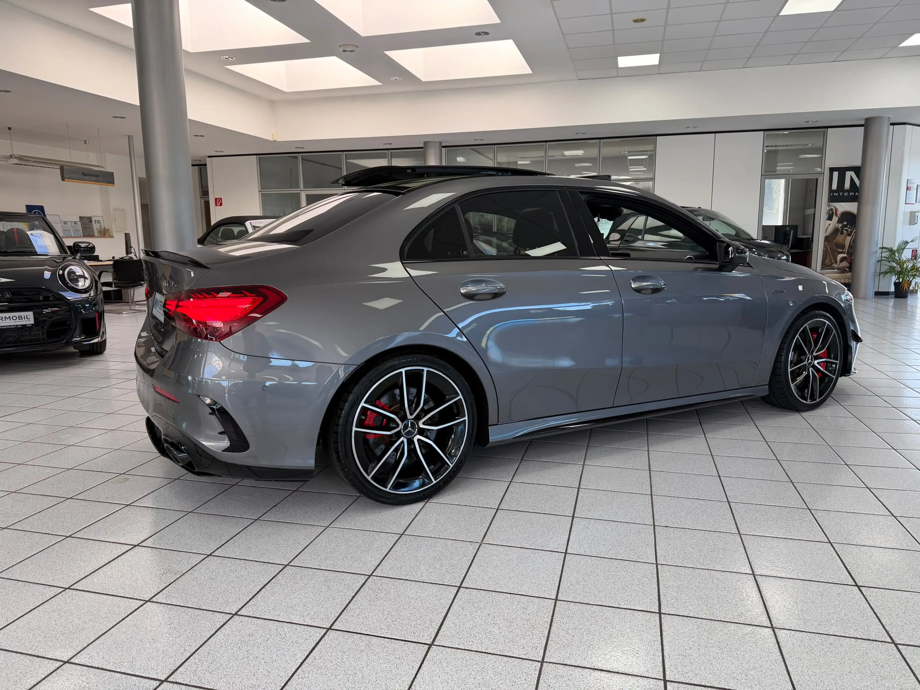 Mercedes-Benz A 35 AMG Lim*AERO*NIGHT*HUD*PANO*BURM*MEMO*360° — photo 4