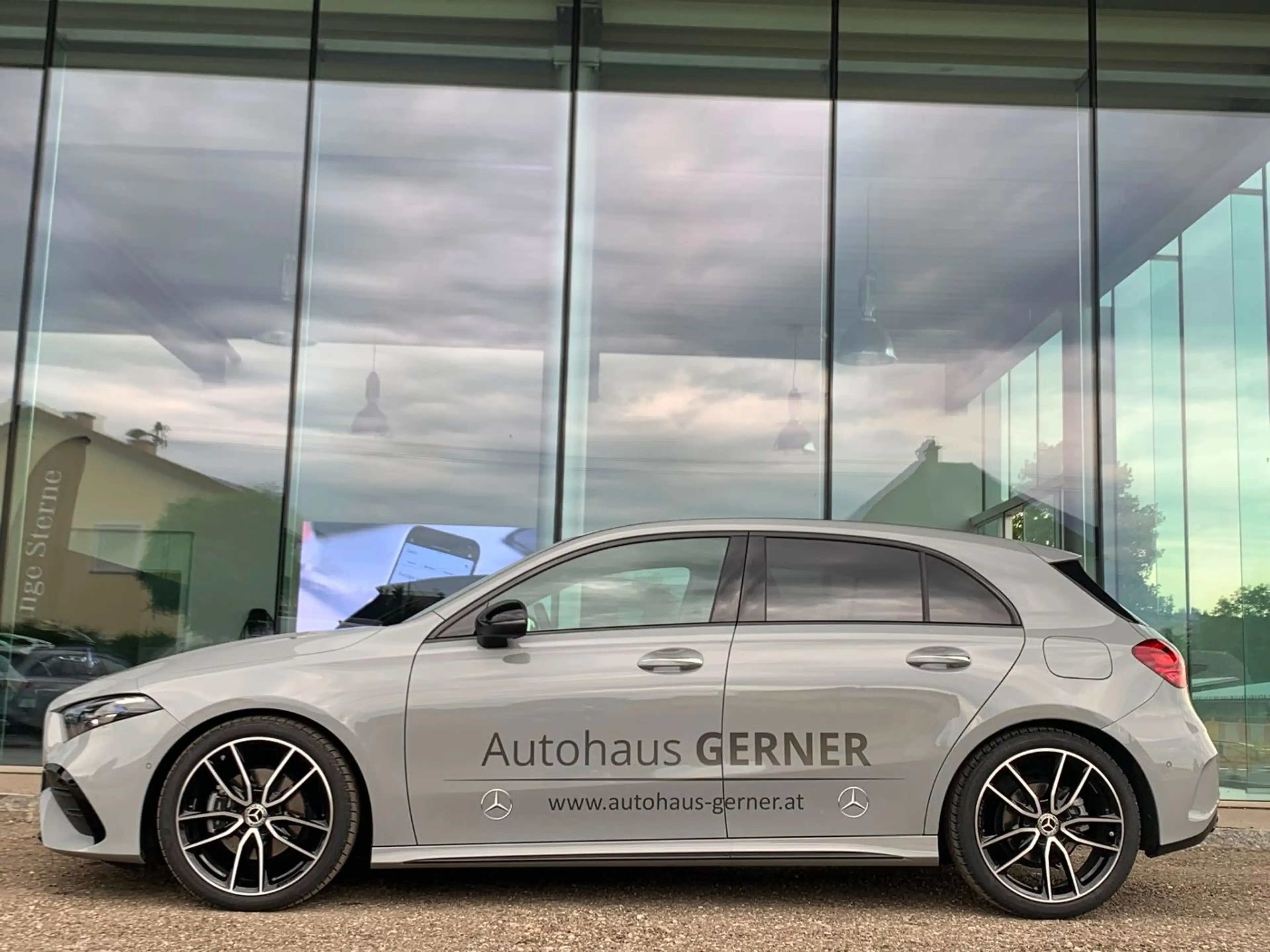 Mercedes-Benz A 180 d Kompaktlimousine Österreich-Edition AMG Line — photo 3