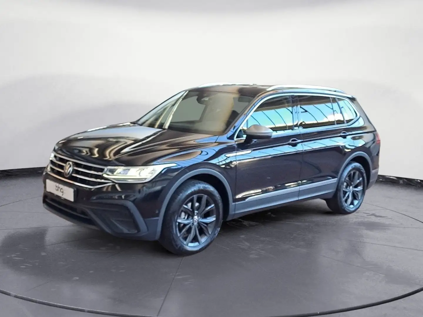 Volkswagen Tiguan Allspace Life 2.0 l TDI SCR 110 k *LED*AC Schwarz - 2