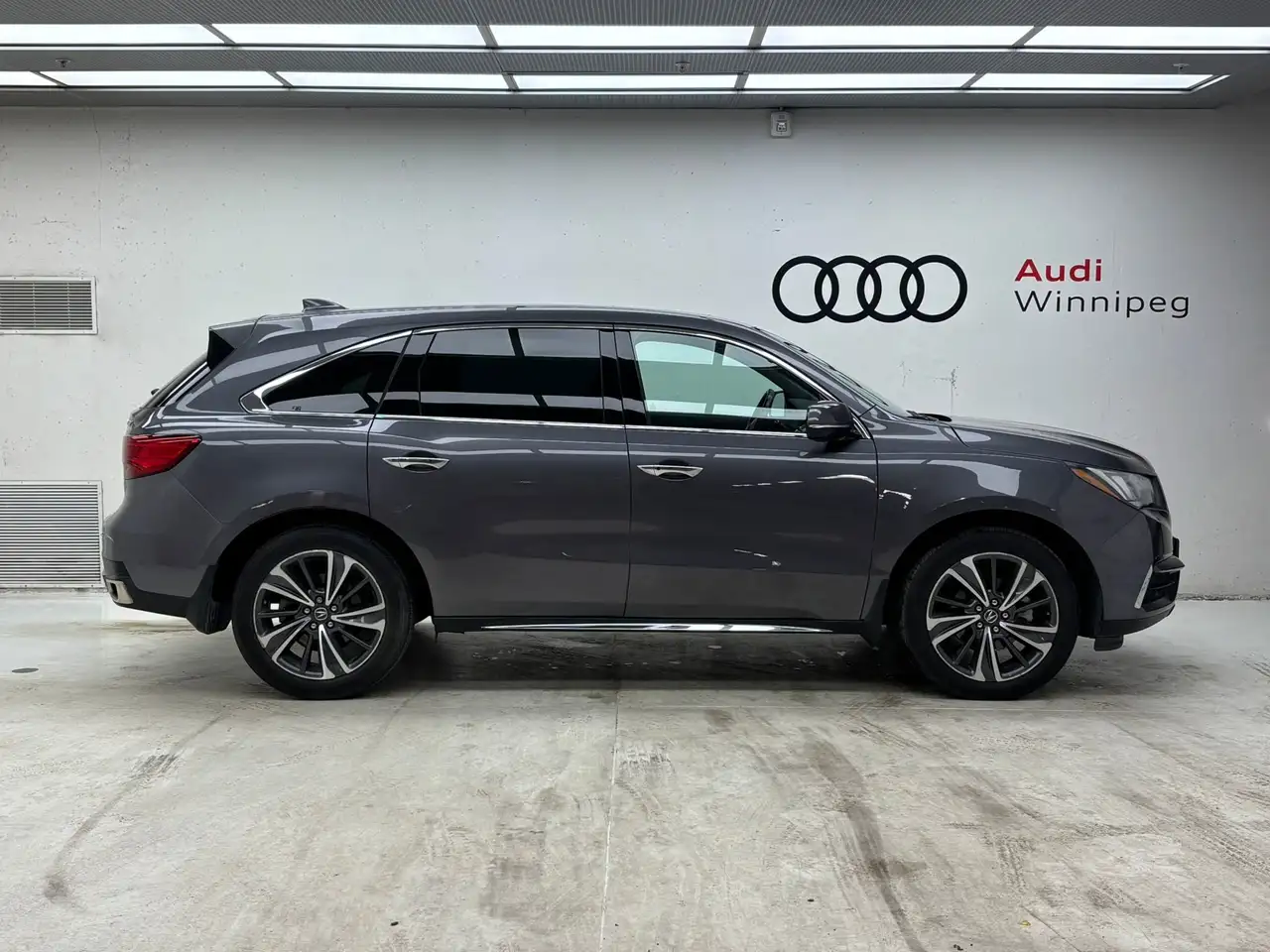 Acura MDX снимка Acura MDX