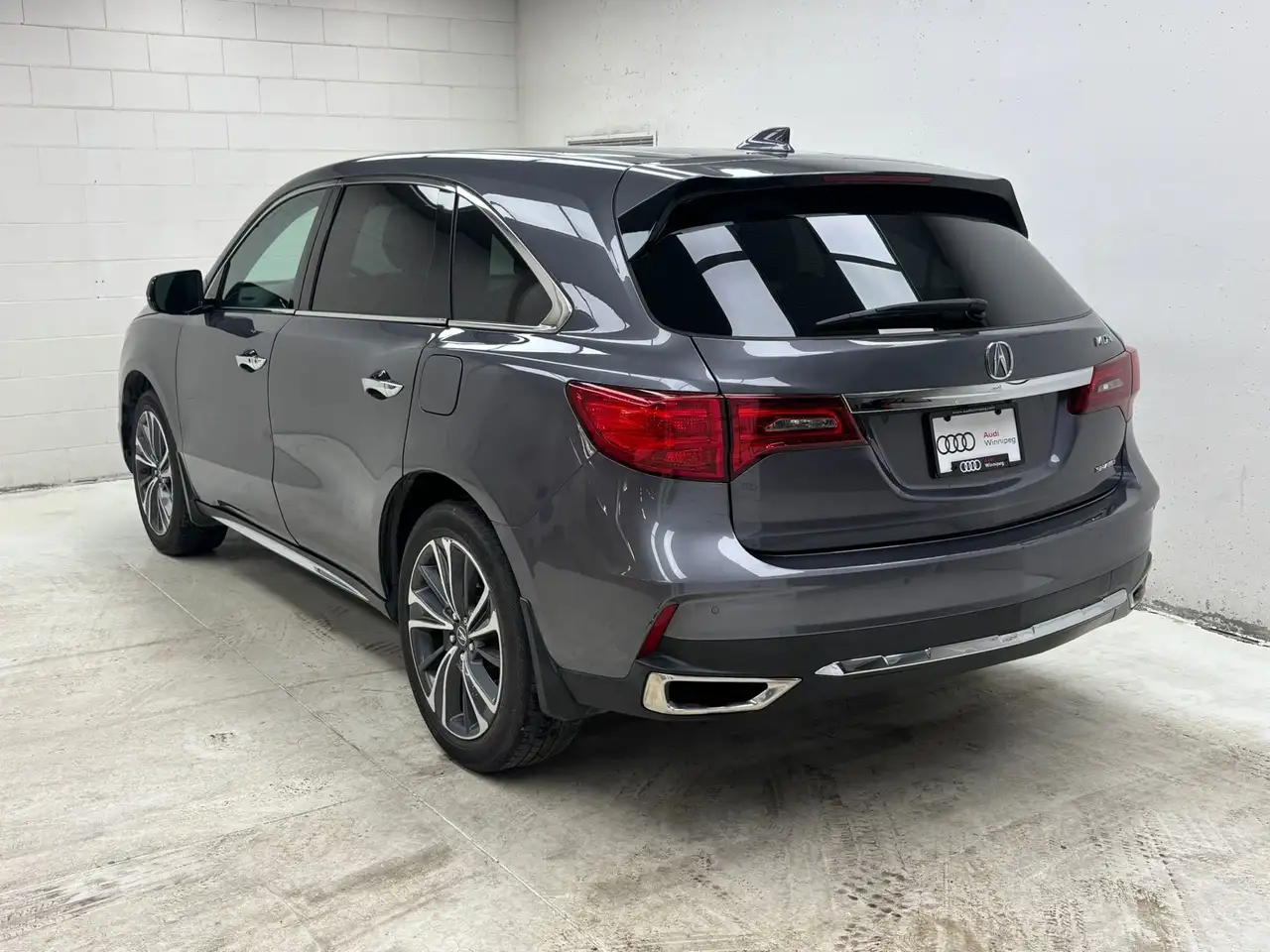 Acura MDX снимка Acura MDX