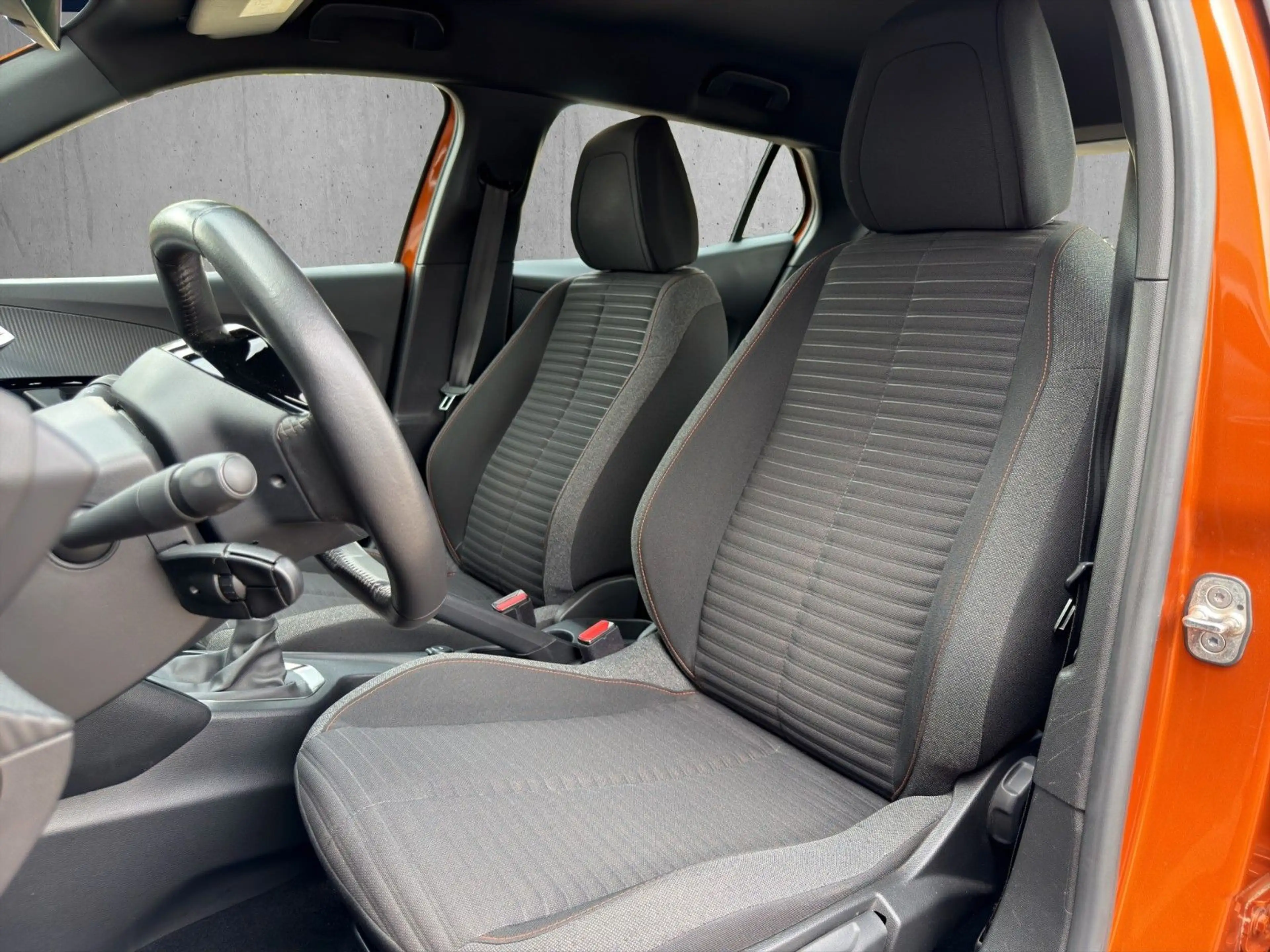 Peugeot 2008 Active Pack PT 100 *Navi*Einparkhilfe — photo 10