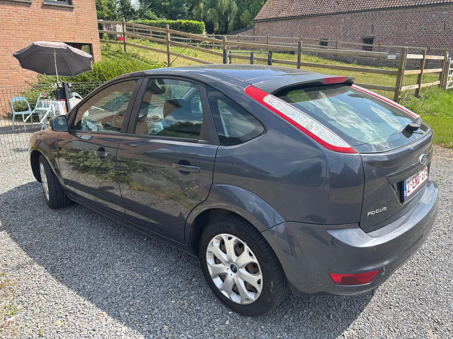 Ford Focus Focus 1.8 TDCi Titanium Gris - 1