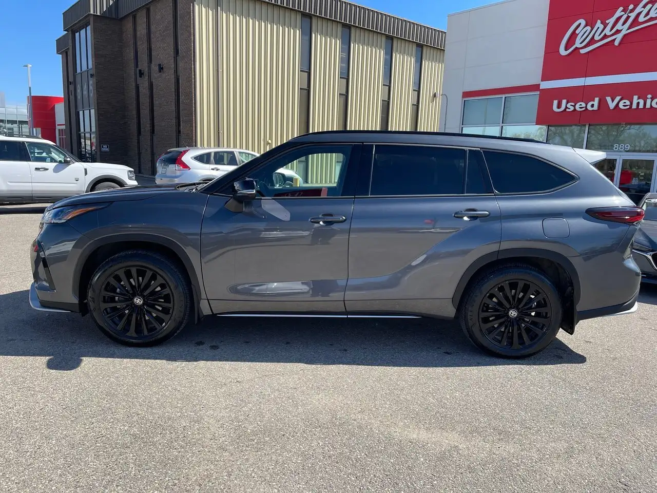 Toyota Highlander снимка Toyota Highlander