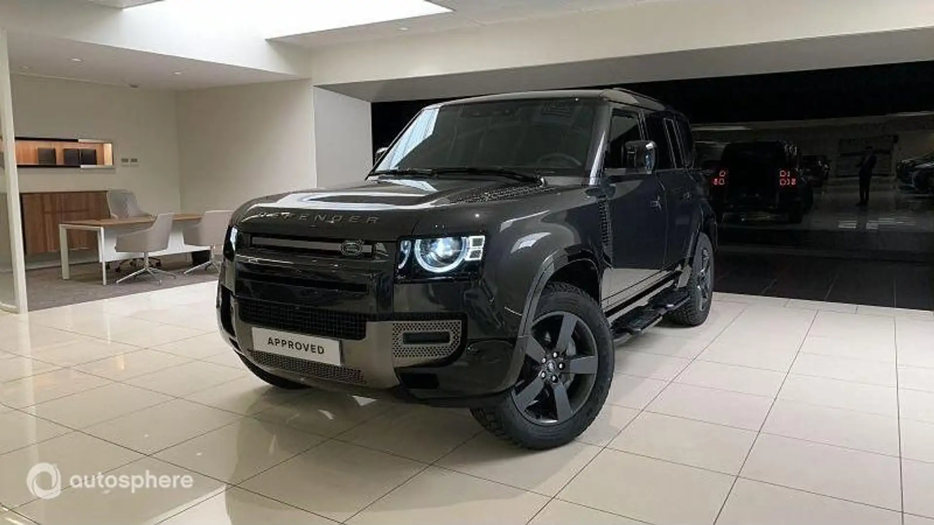 Land Rover Defender 110 2.0 P300e X-Dynamic SE - 1