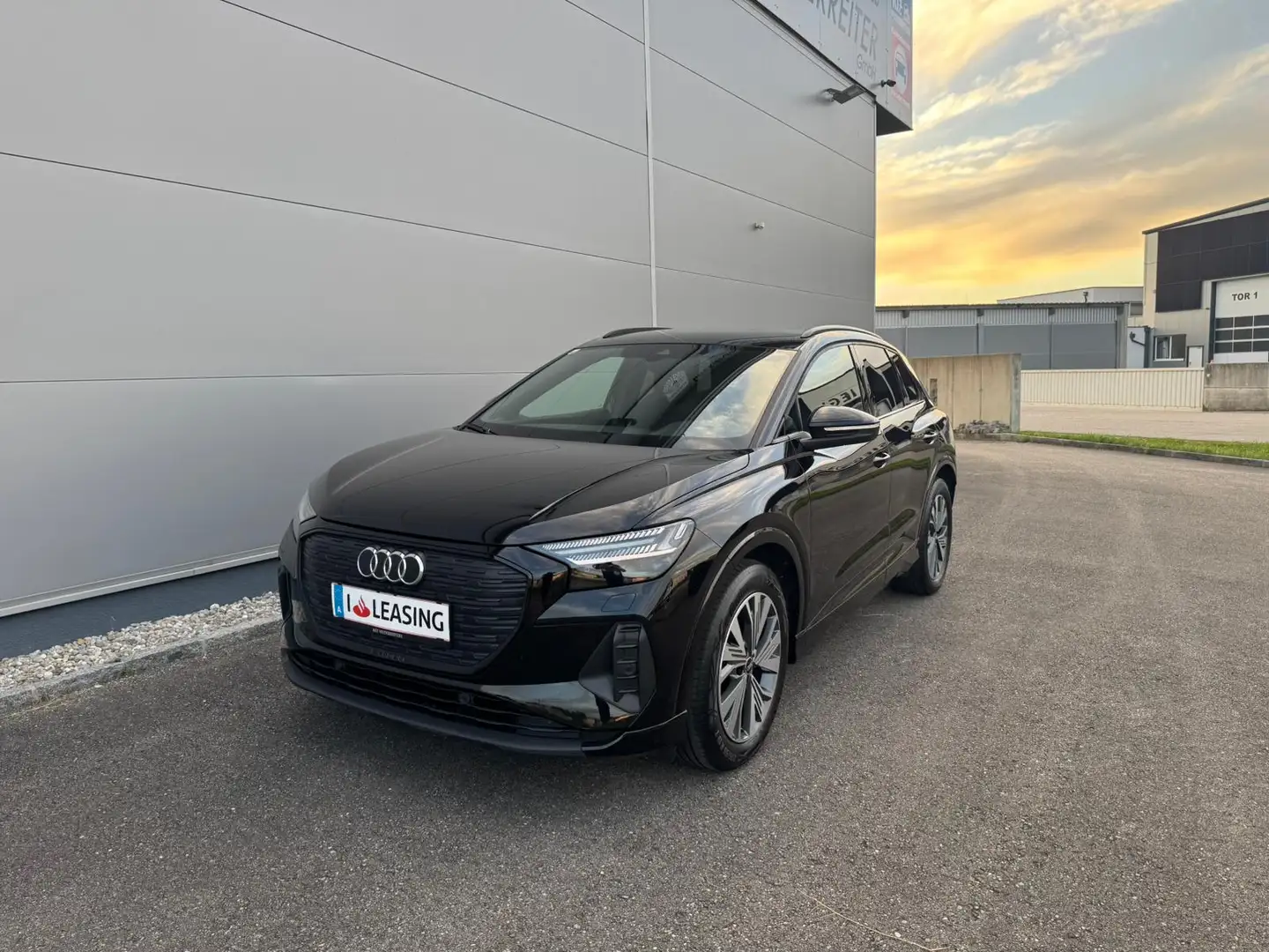 Audi Q4 e-tron Q4 40 e-tron 150 kW 77 kWh *MATRIX*GARANTIE*PICKERL NEU* Schwarz - 1