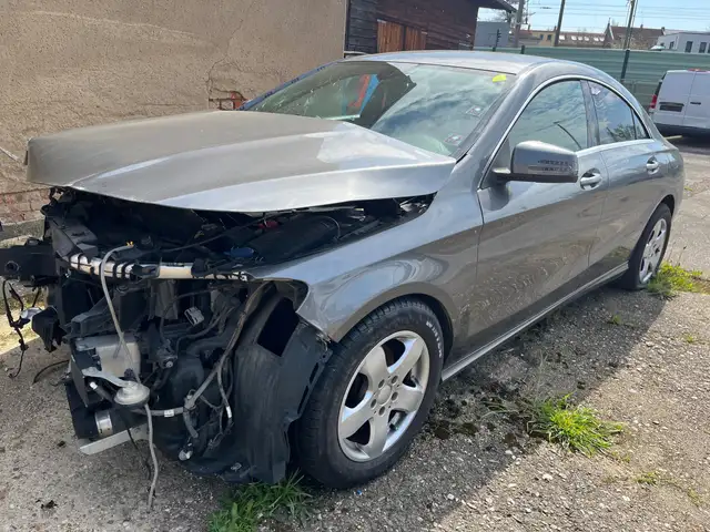 Mercedes-Benz CLA 180 Urban