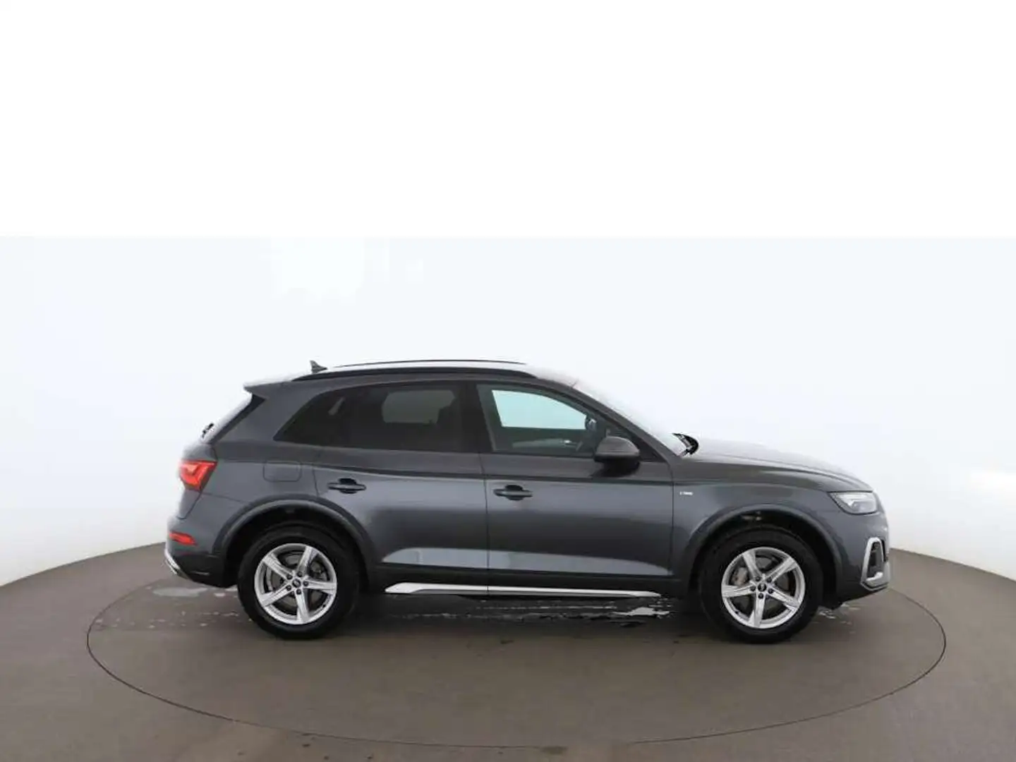 Audi Q5 40 TDI quattro S-Line Aut LED RADAR NAV LEDER Grau - 2