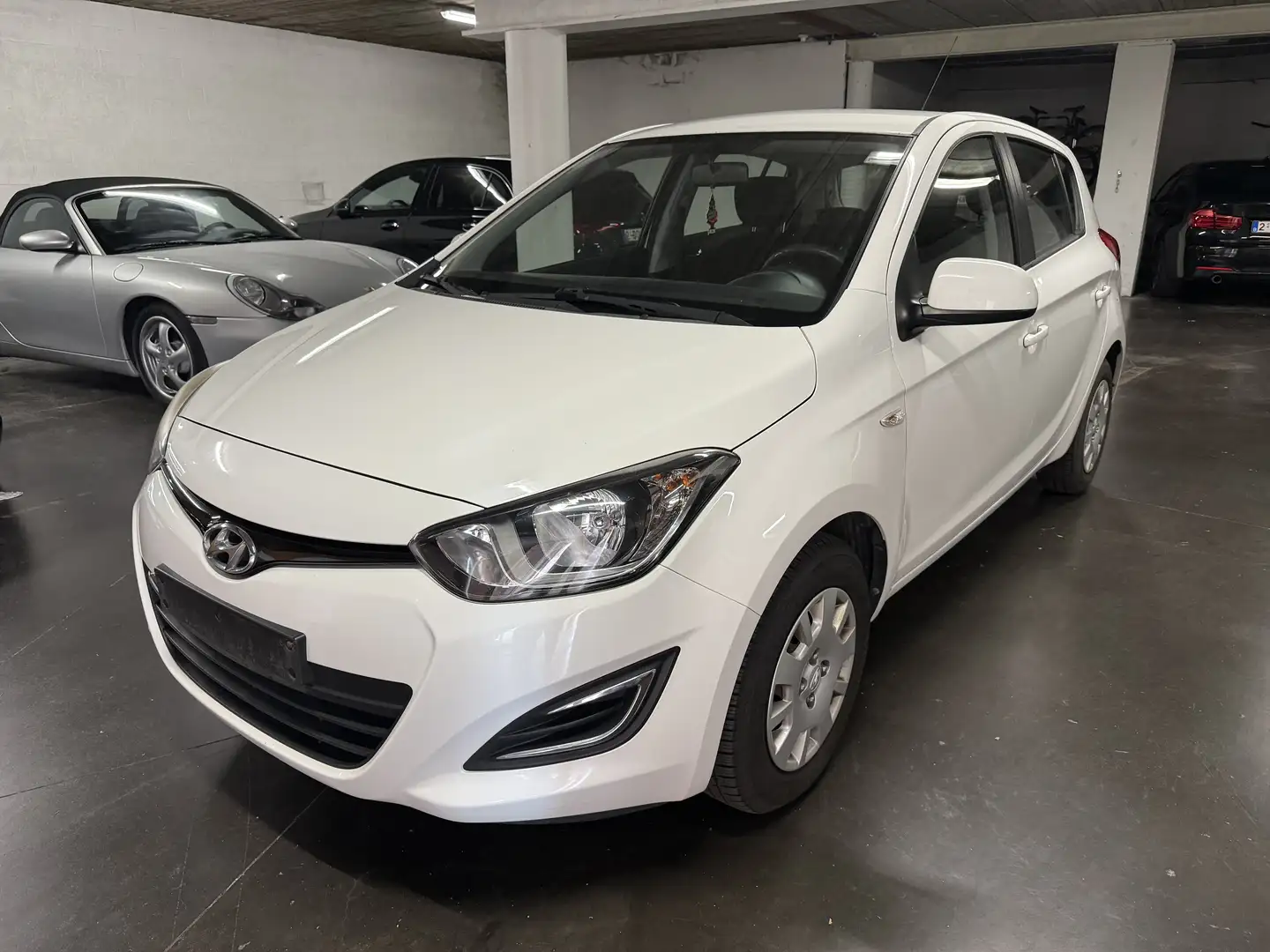 Hyundai i20 1.1 CRDi / AUX-USB CLIM 6 vitesses PROPRE - 2