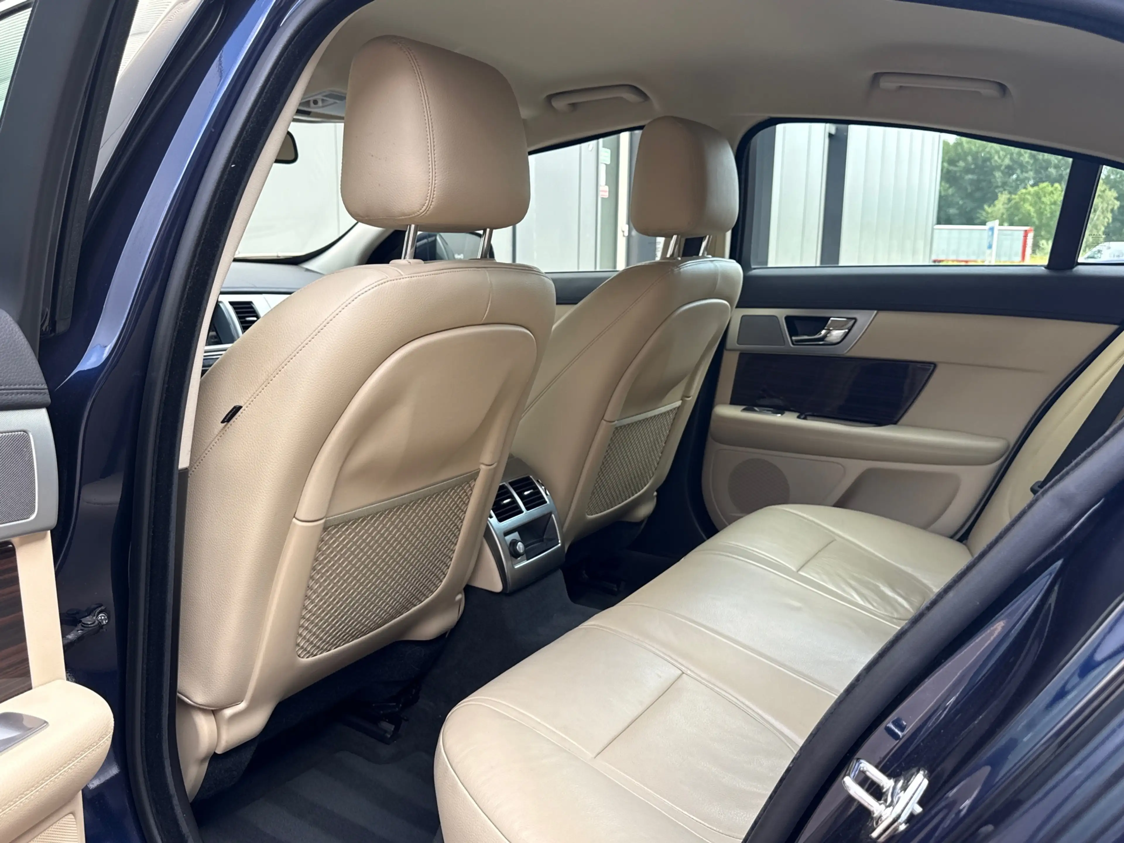 Jaguar XF 2.0, 240PK, Navi, Cruise, Comfort stoelen, Camera, — photo 15