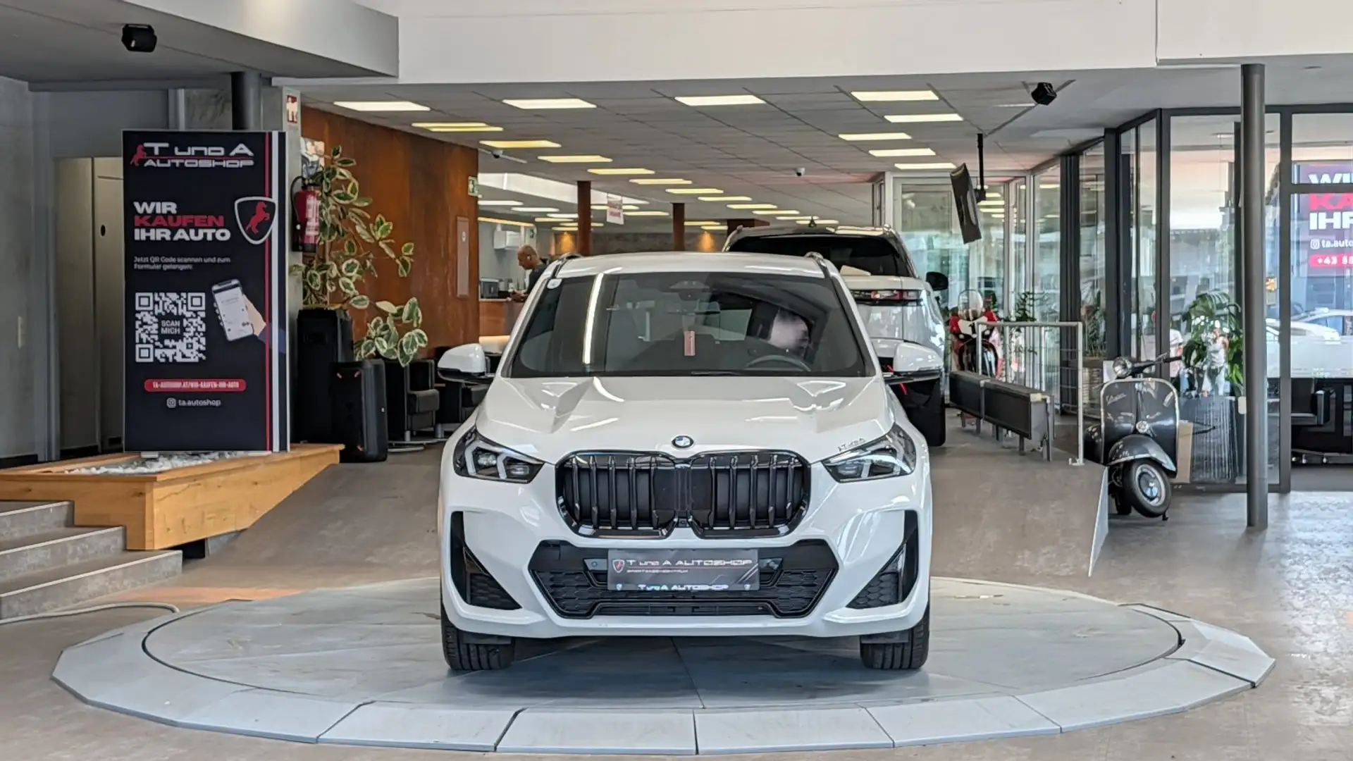BMW X1 20d xDrive 48V M-Paket Aut. *Head-up*360°*Lenkradh Weiß - 2
