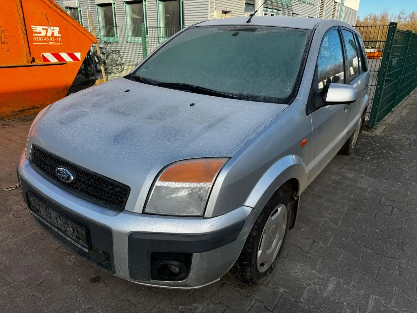 Ford Fusion Fun Plateado - 1