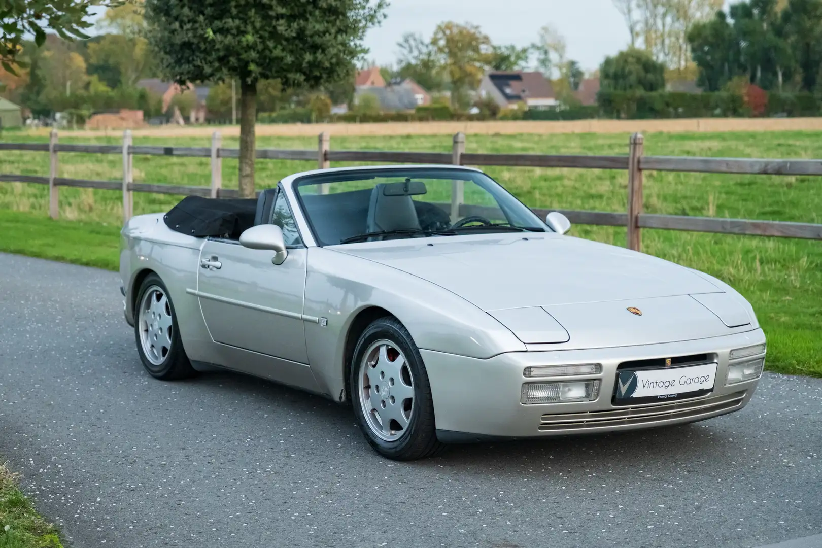 Porsche 944 S2 cabrio - 2