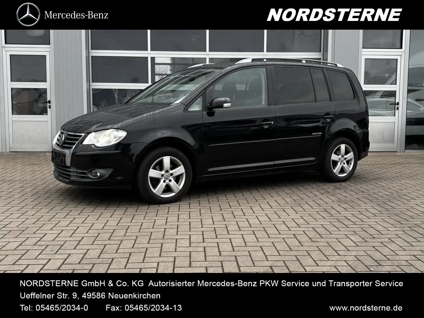 Volkswagen Touran Touran 1.4 TSI United +AHK+TEMPOMAT+NAVI+DSG Zwart - 1