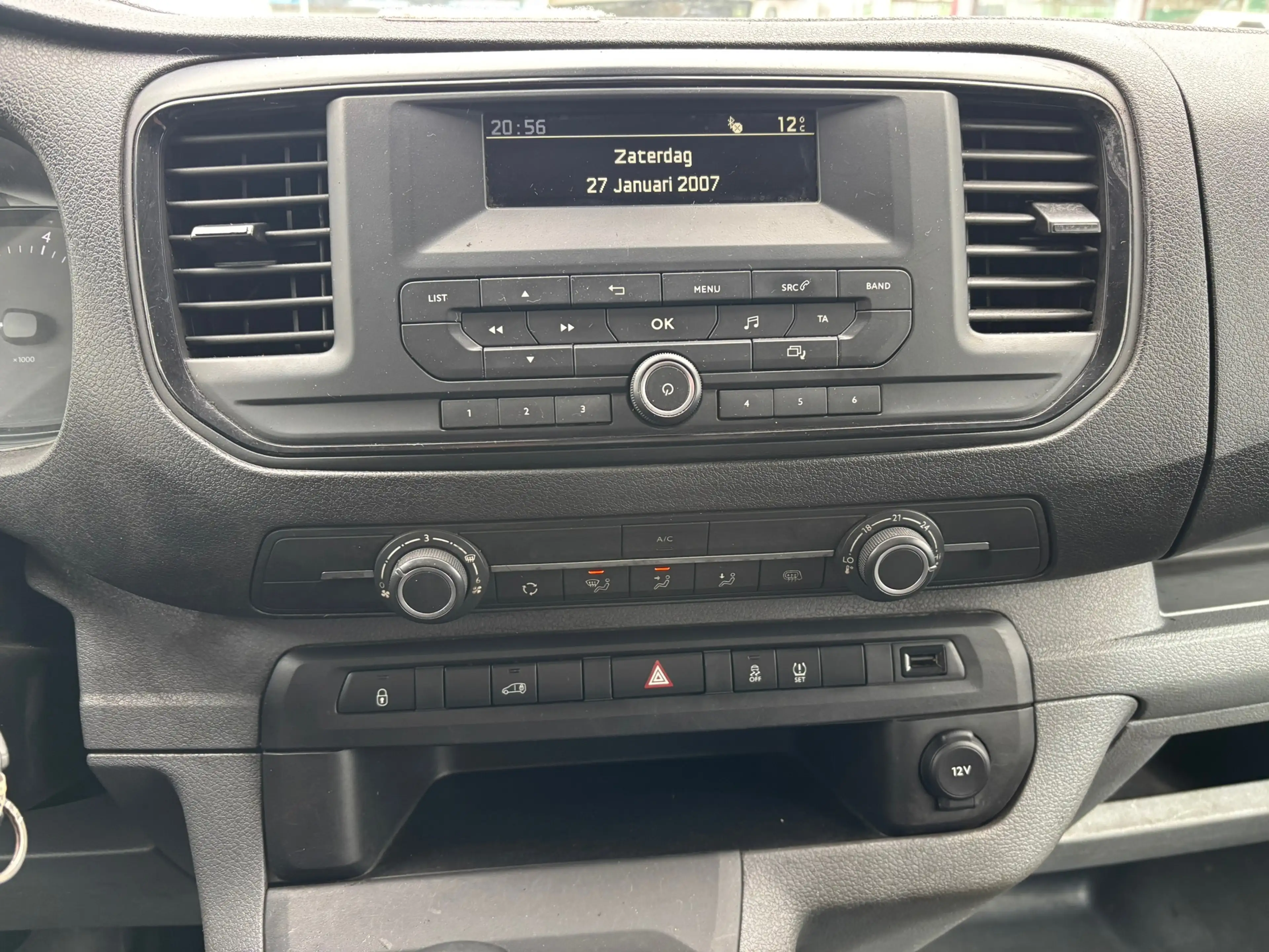 Peugeot Expert 226S 1.6 BlueHDI 95 Premium — photo 11