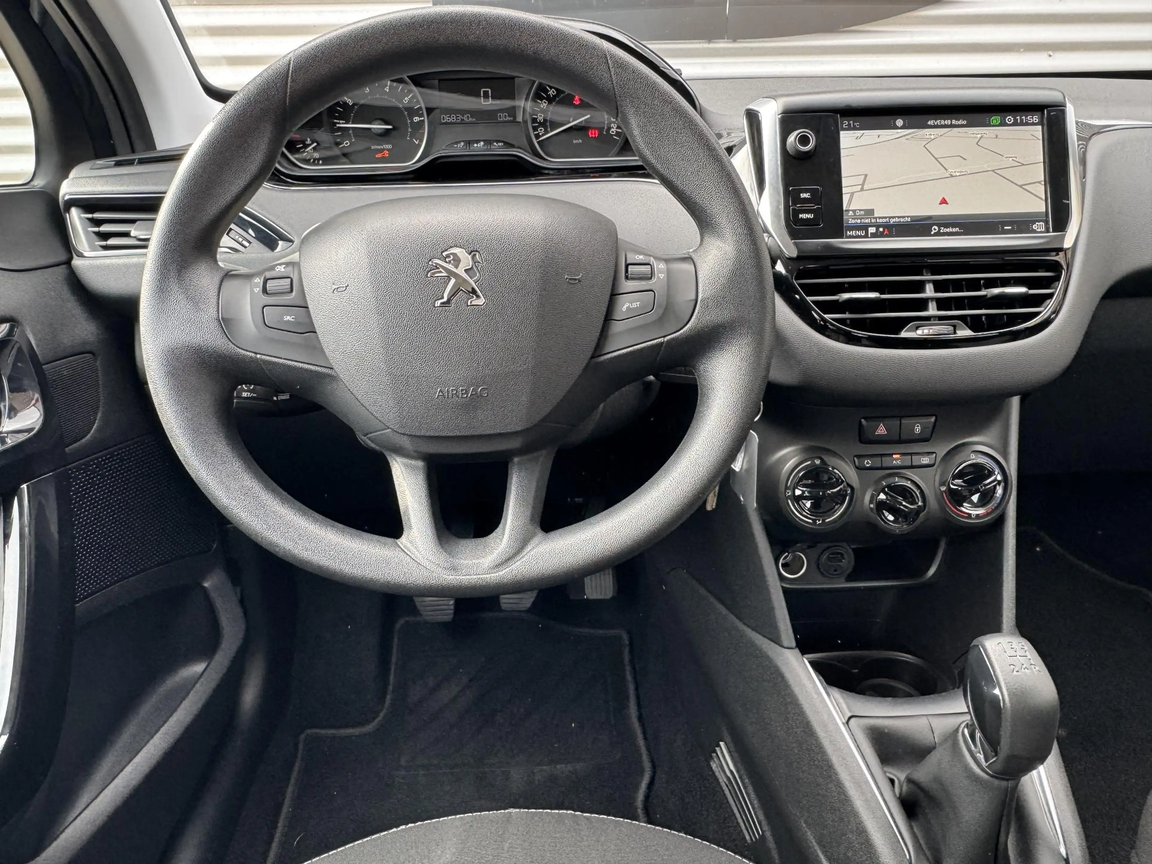 Peugeot 208 1.2 PureTech Blue Lion Navi|Airco|trekhaak|Cruise| — photo 2