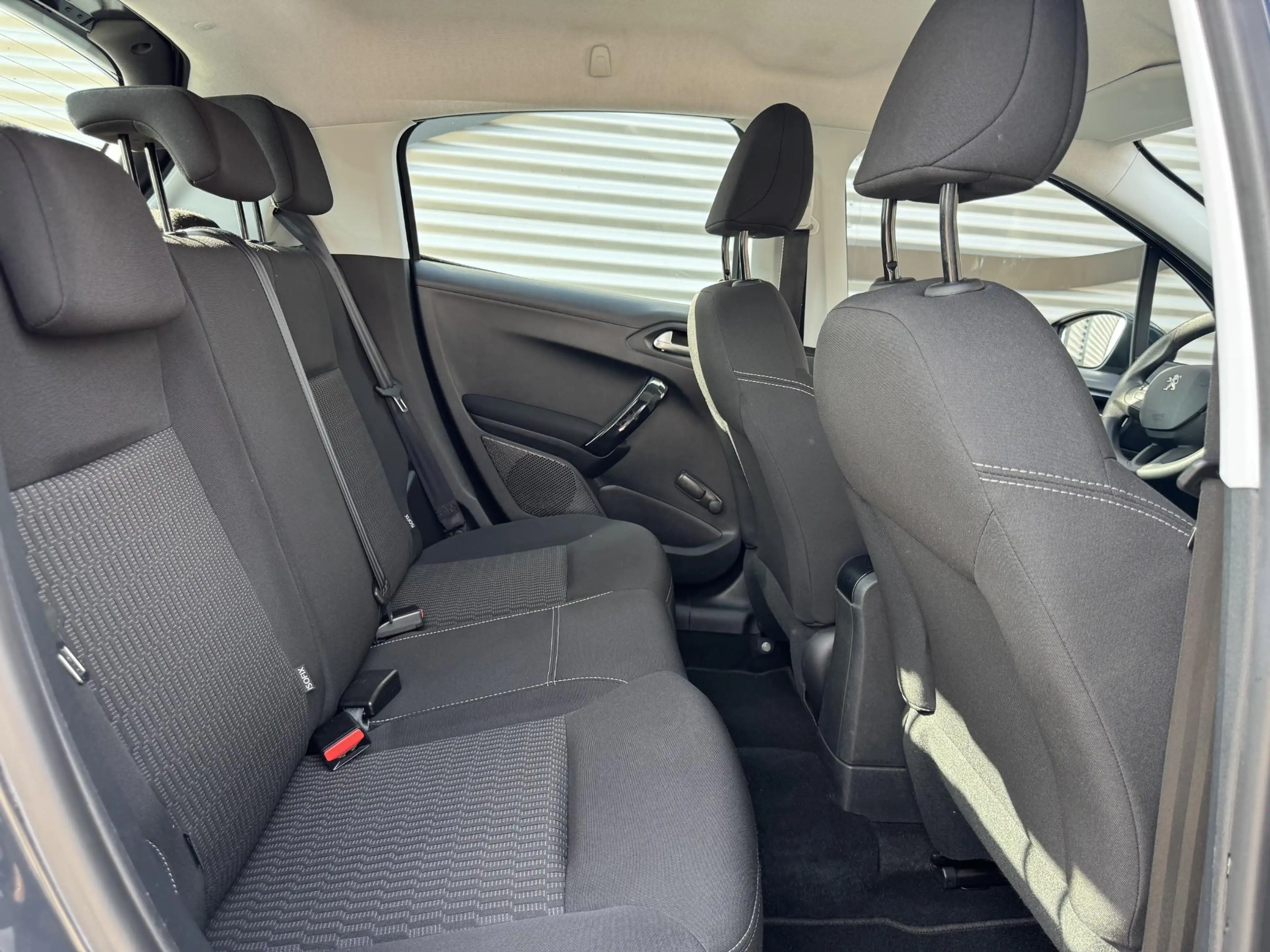 Peugeot 208 1.2 PureTech Blue Lion Navi|Airco|trekhaak|Cruise| — photo 10