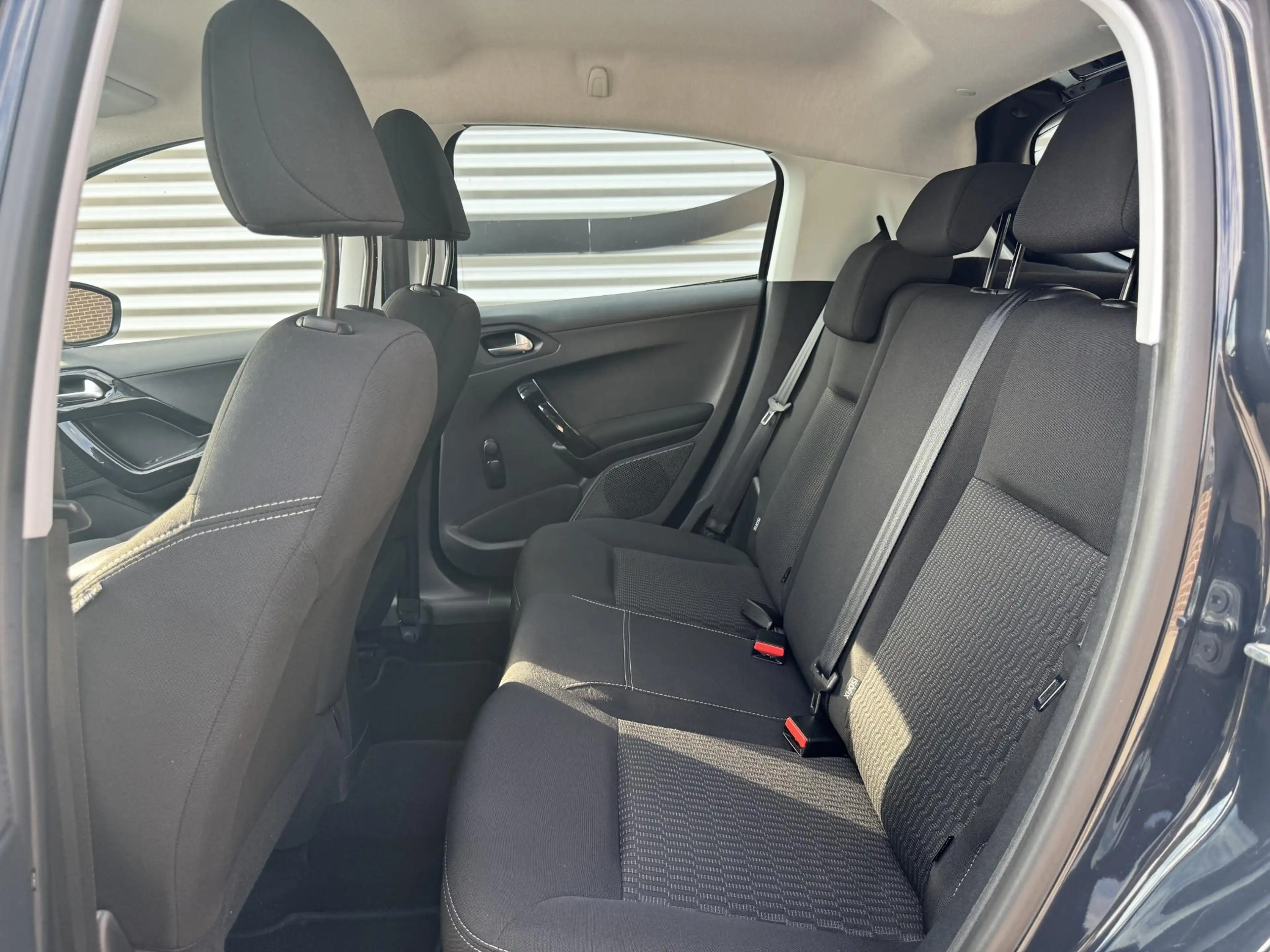 Peugeot 208 1.2 PureTech Blue Lion Navi|Airco|trekhaak|Cruise| — photo 8