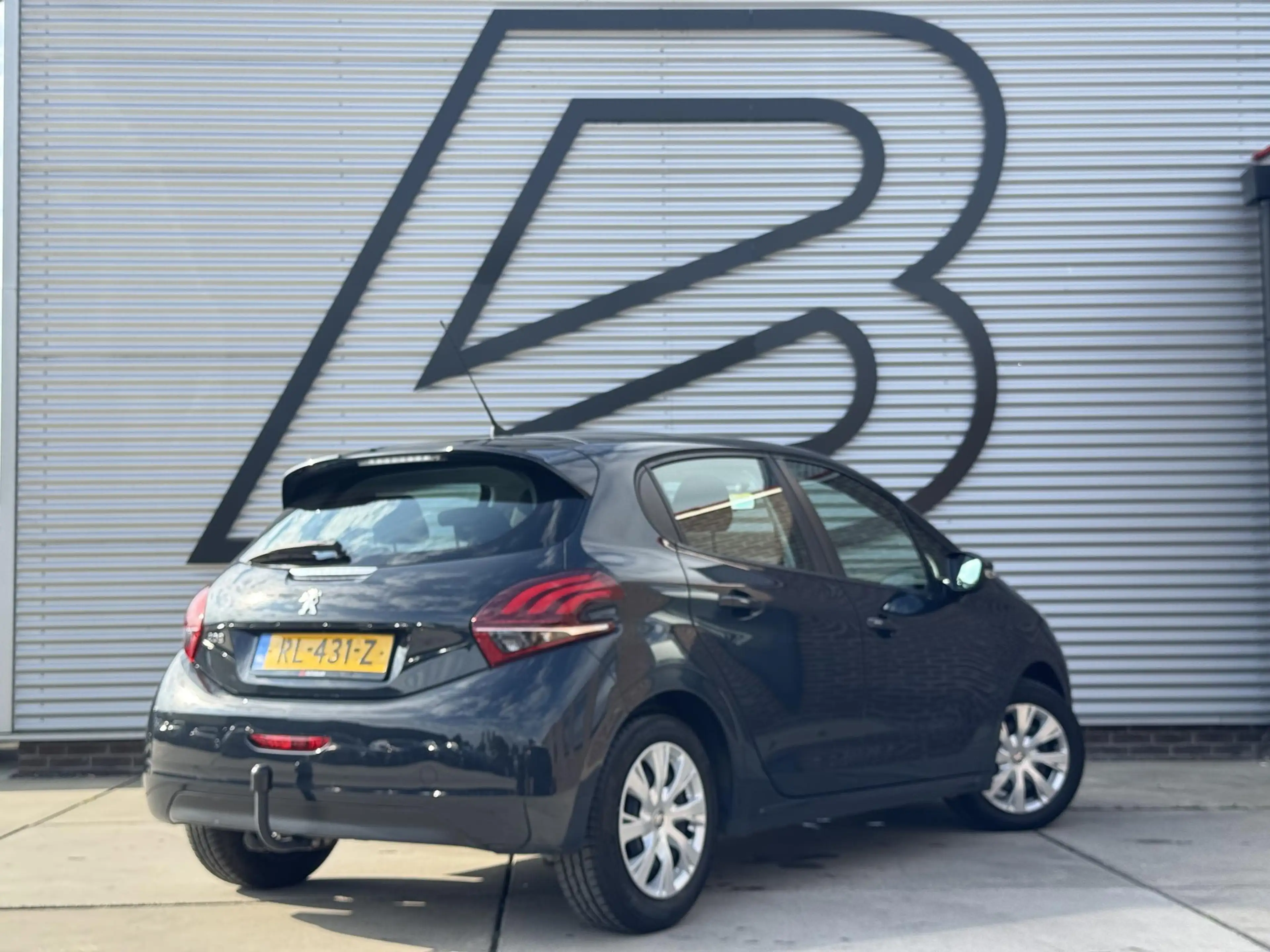 Peugeot 208 1.2 PureTech Blue Lion Navi|Airco|trekhaak|Cruise| — photo 3