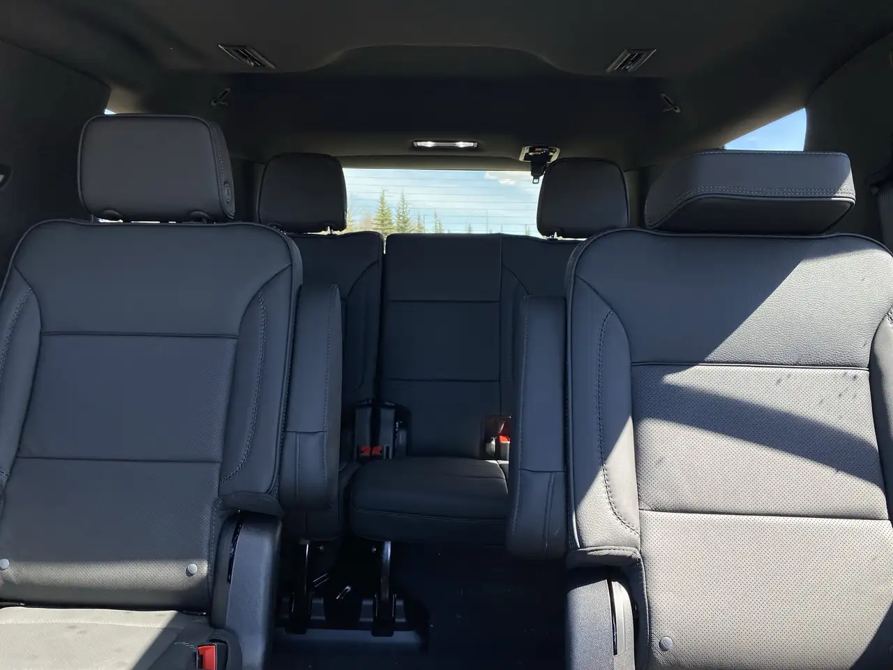 GMC Yukon photo GMC Yukon