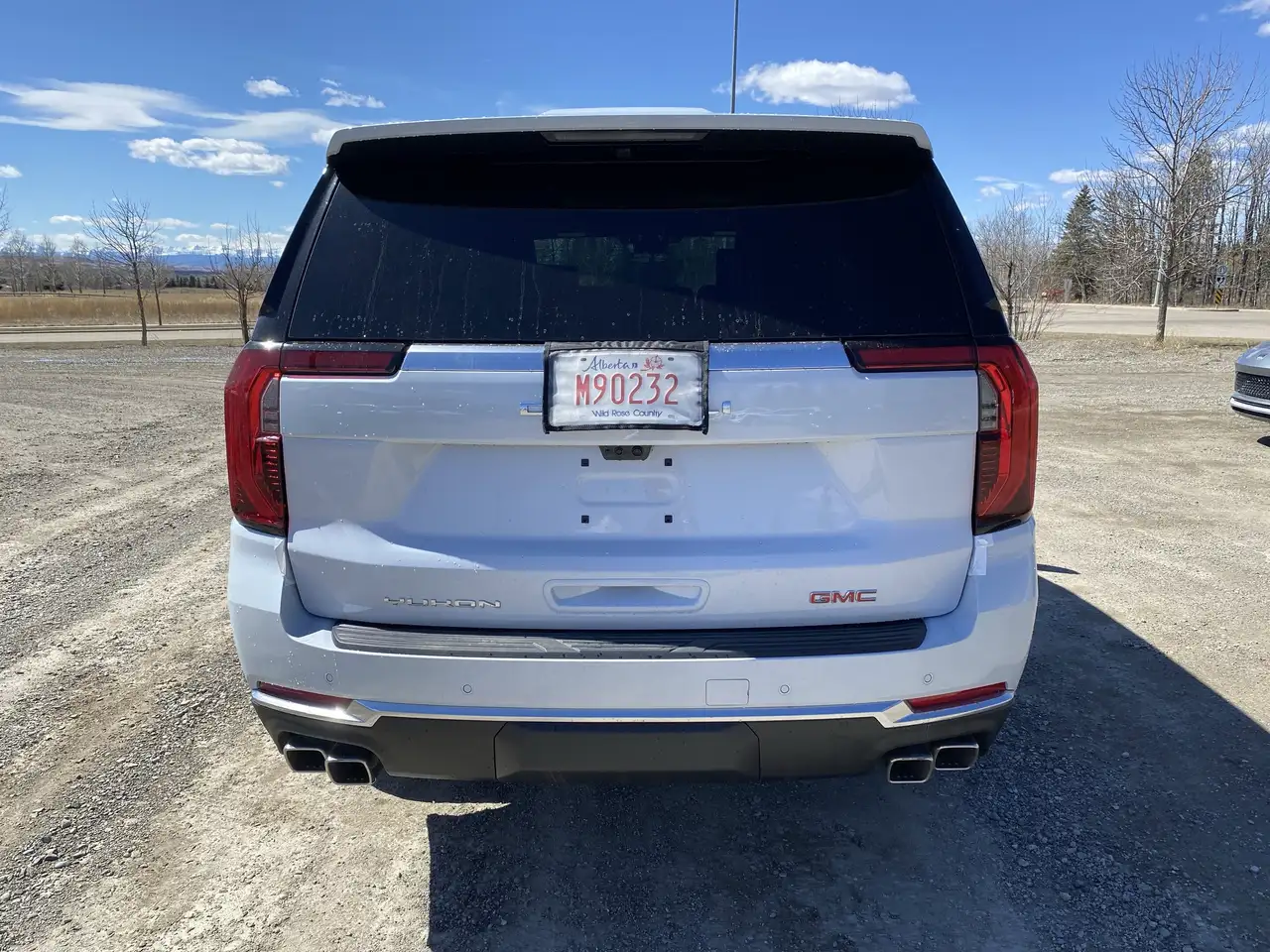 GMC Yukon photo GMC Yukon