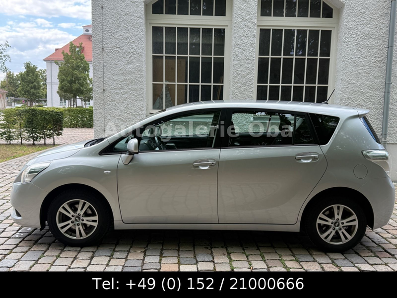 Toyota Verso Life 1.6 Benzin 7-SITZ*TÜV*KLIMA*AHK*ALU — photo 6