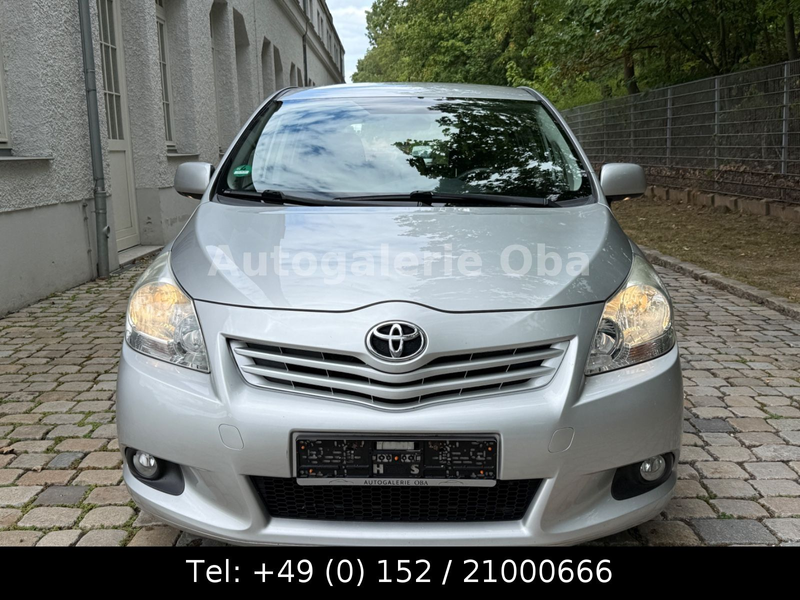 Toyota Verso Life 1.6 Benzin 7-SITZ*TÜV*KLIMA*AHK*ALU — photo 3