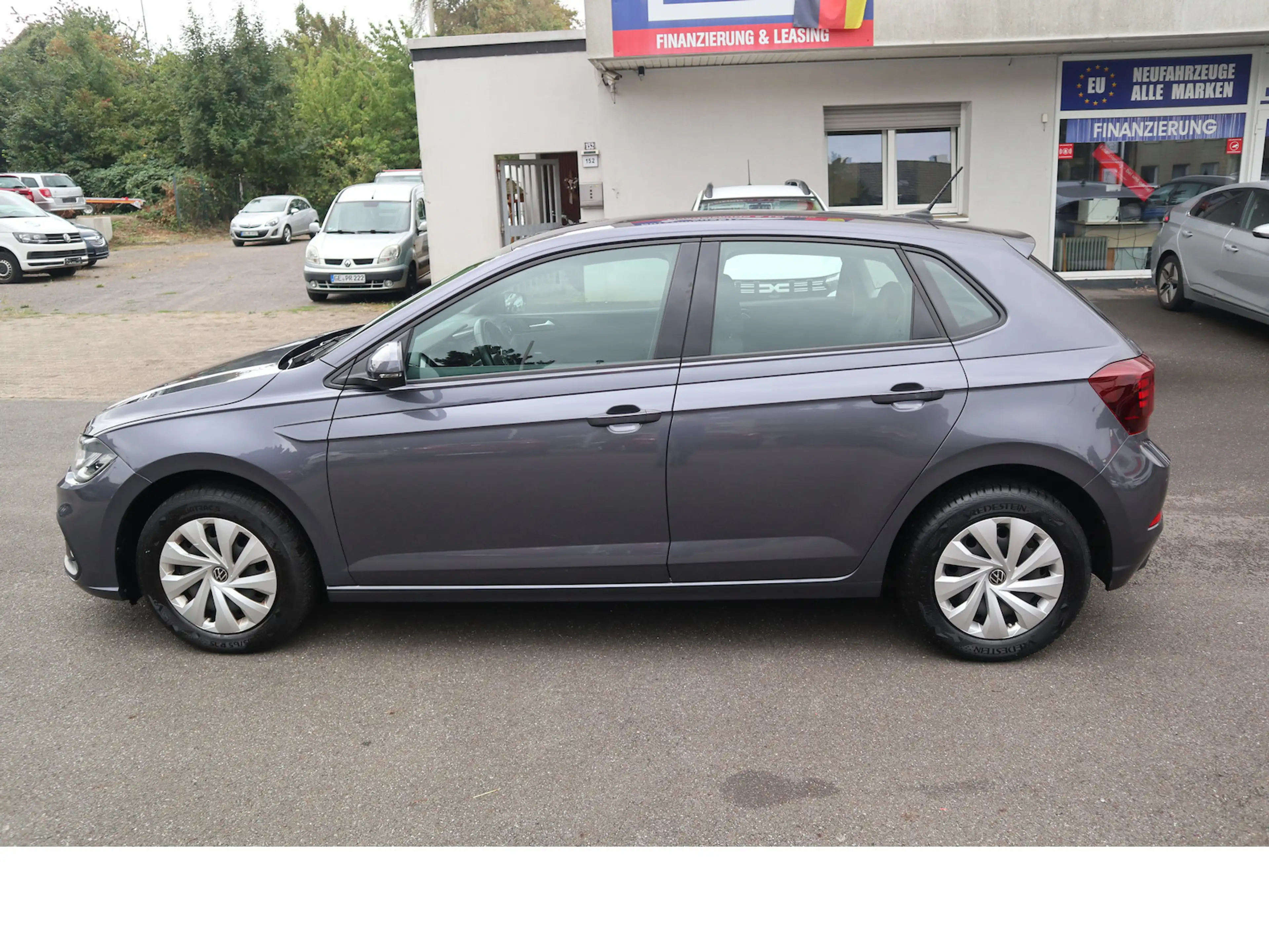 Volkswagen Polo Life Tempo SHZ Schekheftgepflegt — photo 4