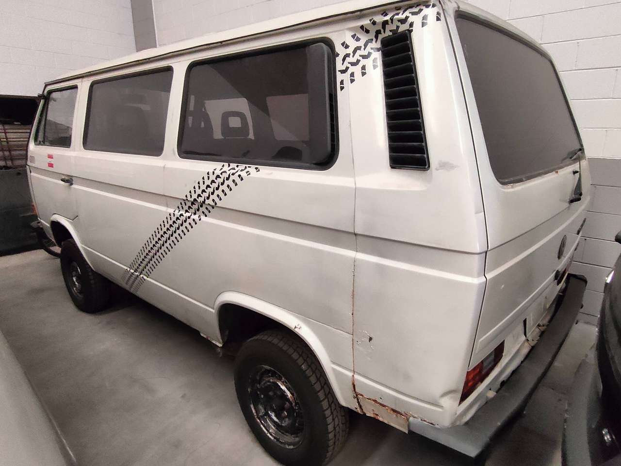 Volkswagen T3 Caravelle SYNCRO 4x4 1.6td jx 8posti FUNZIONANTE