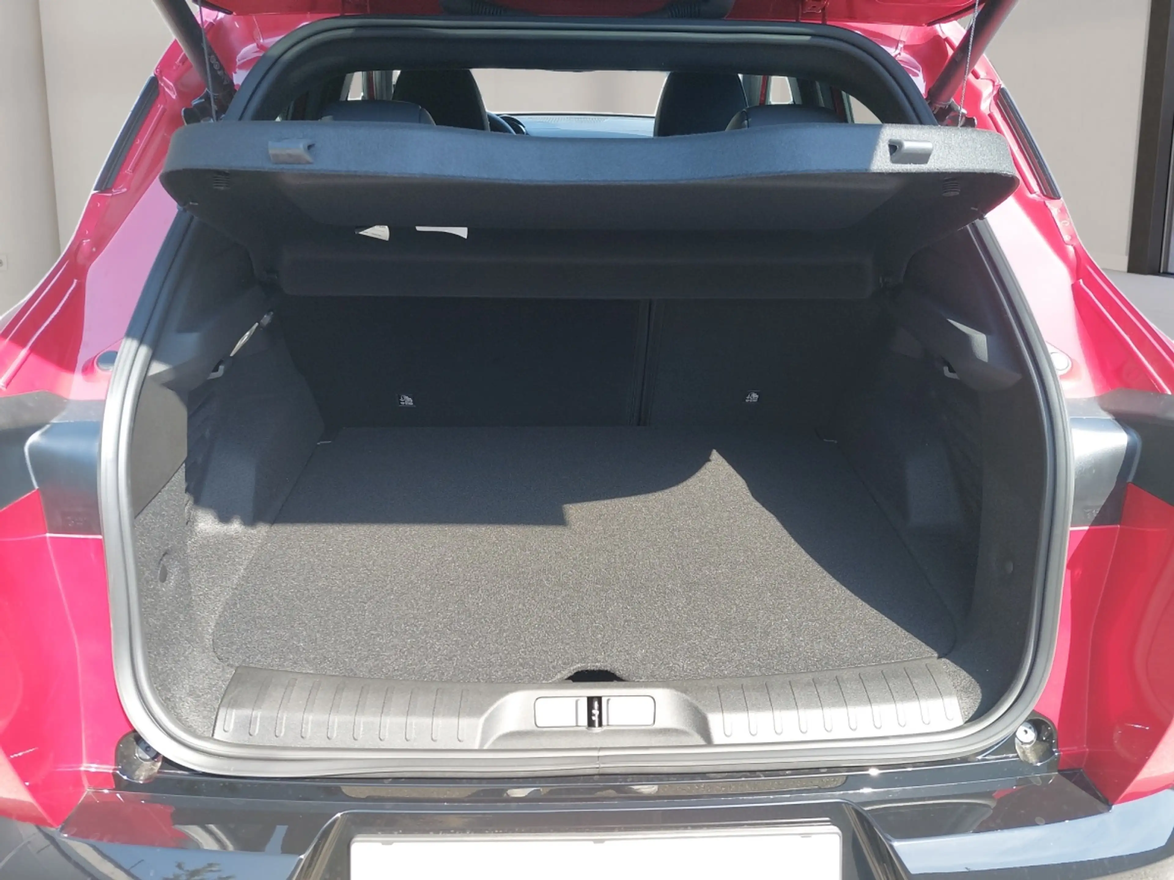 Alfa Romeo Junior Ibrida MY26 1.2 145PS Hybrid eDCT6 — photo 12