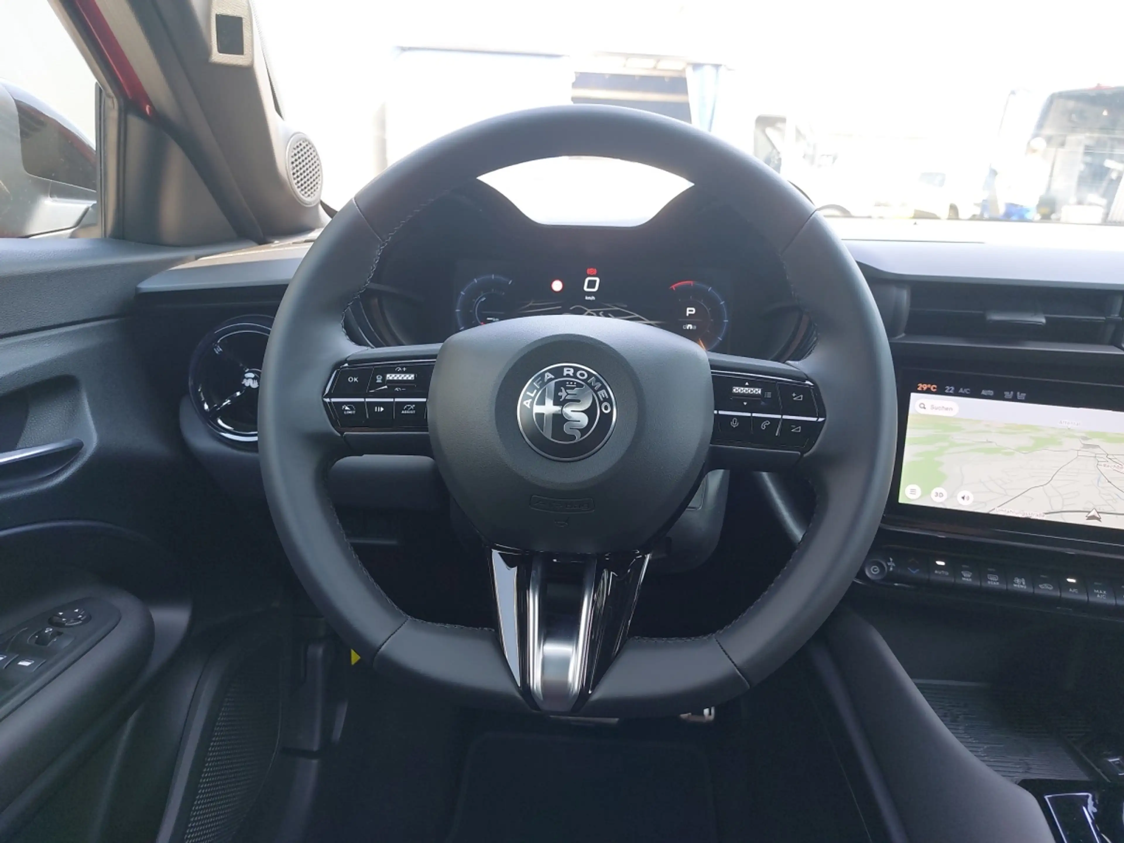 Alfa Romeo Junior Ibrida MY26 1.2 145PS Hybrid eDCT6 — photo 13