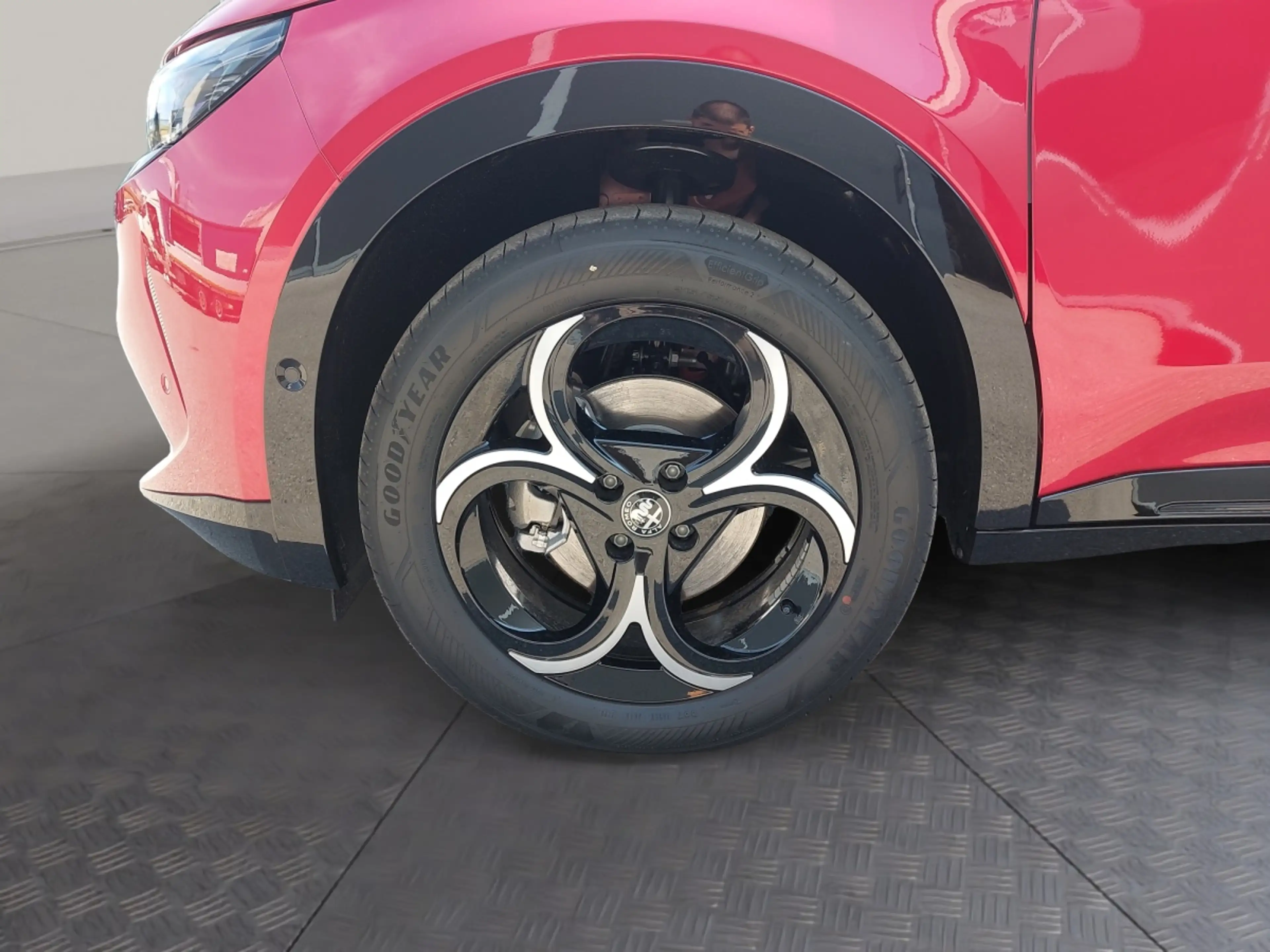 Alfa Romeo Junior Ibrida MY26 1.2 145PS Hybrid eDCT6 — photo 14