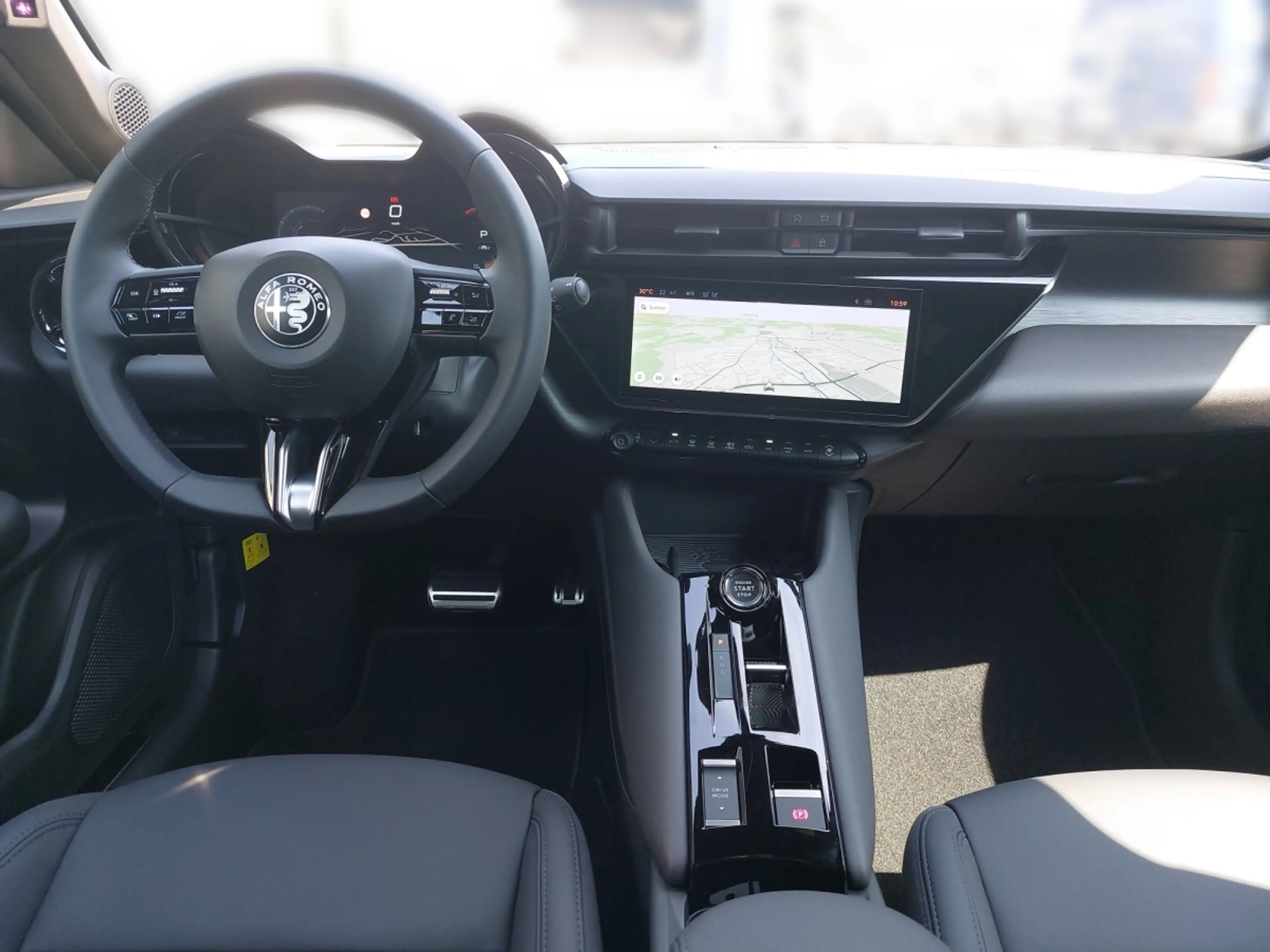 Alfa Romeo Junior Ibrida MY26 1.2 145PS Hybrid eDCT6 — photo 4
