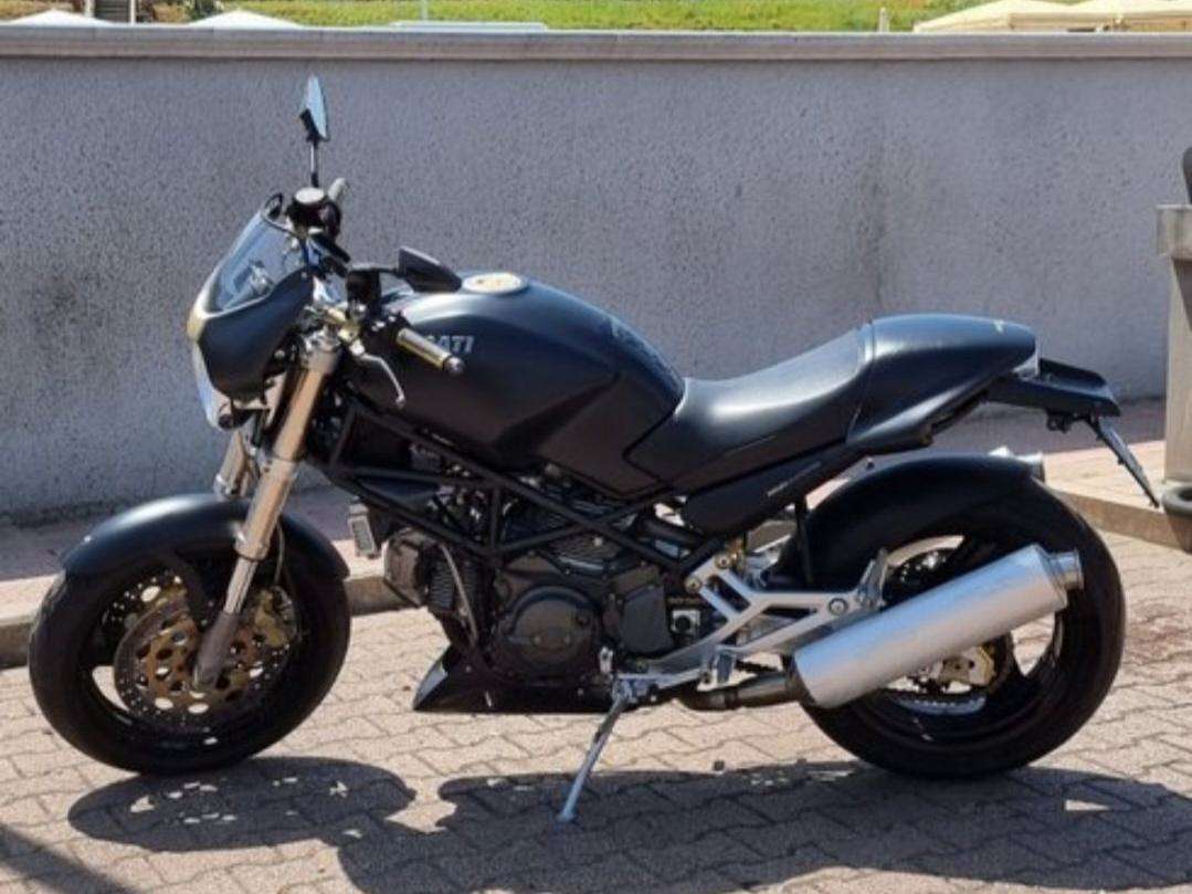 Ducati Monster 900Dark